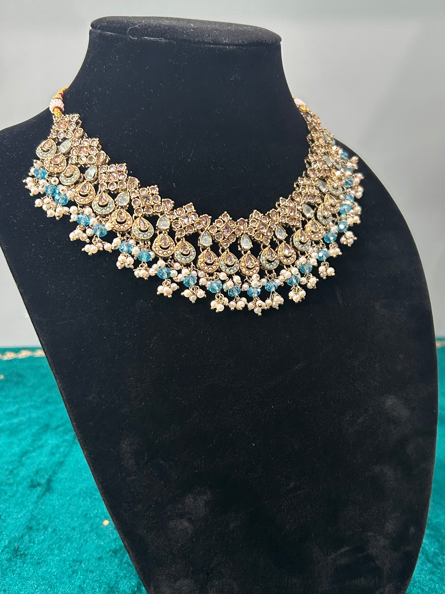 Baby Blue Polki Necklace Set