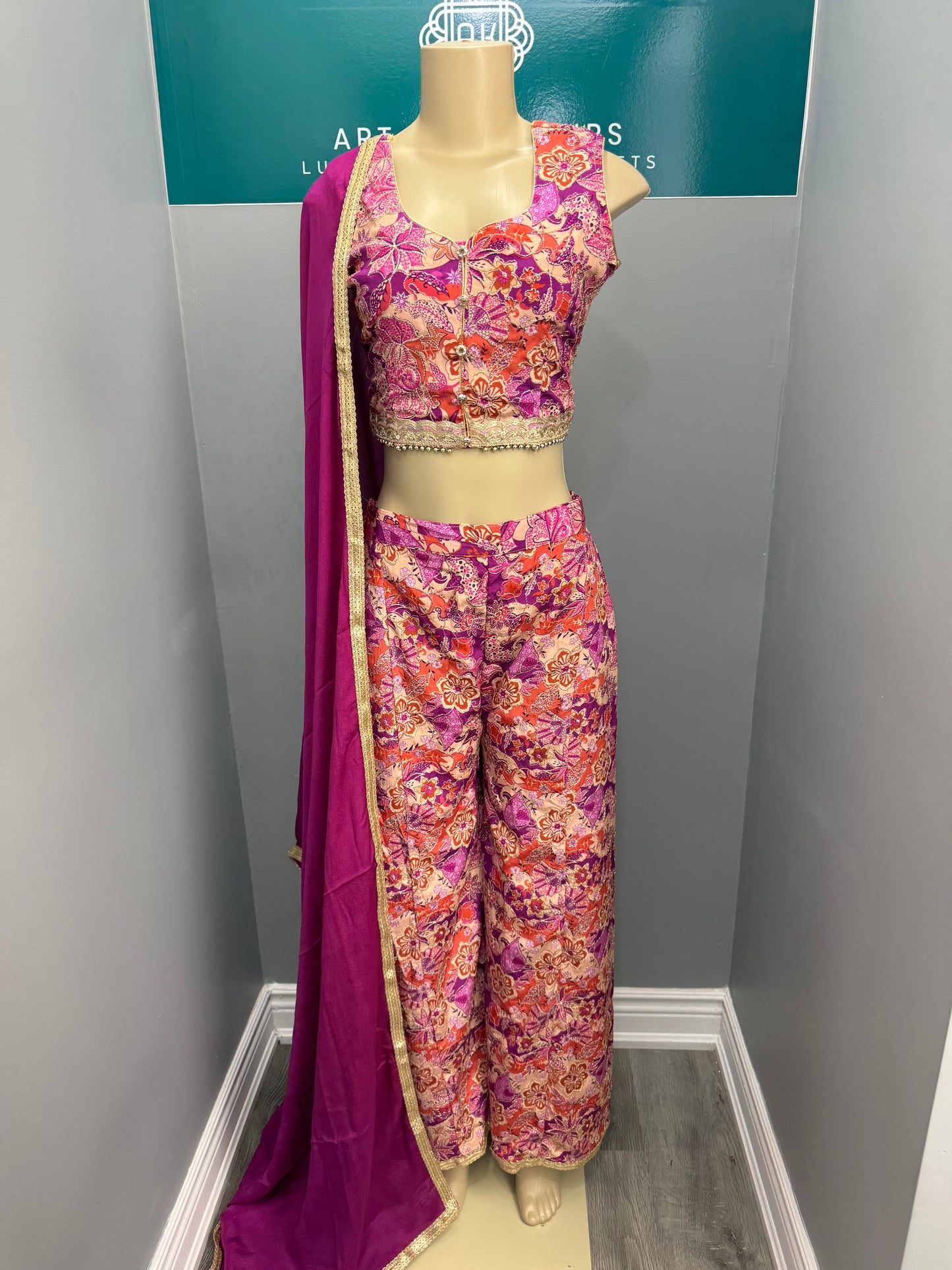 Position Work Plazo Suit