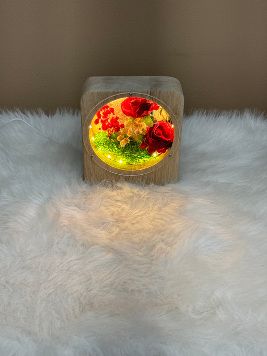 Wooden Flower Lamp Red V2