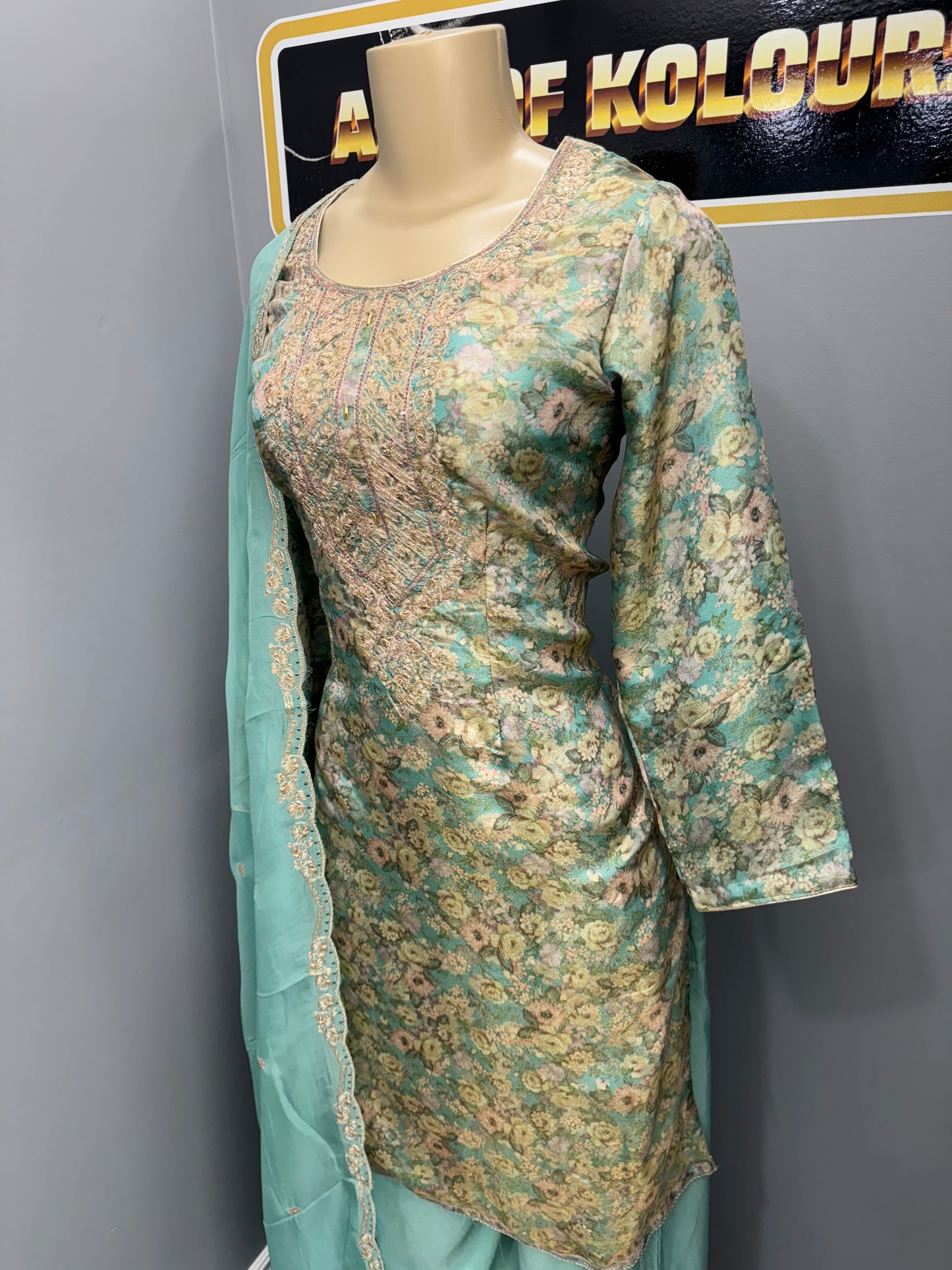 Phulwari Shimmer Plazo Suit