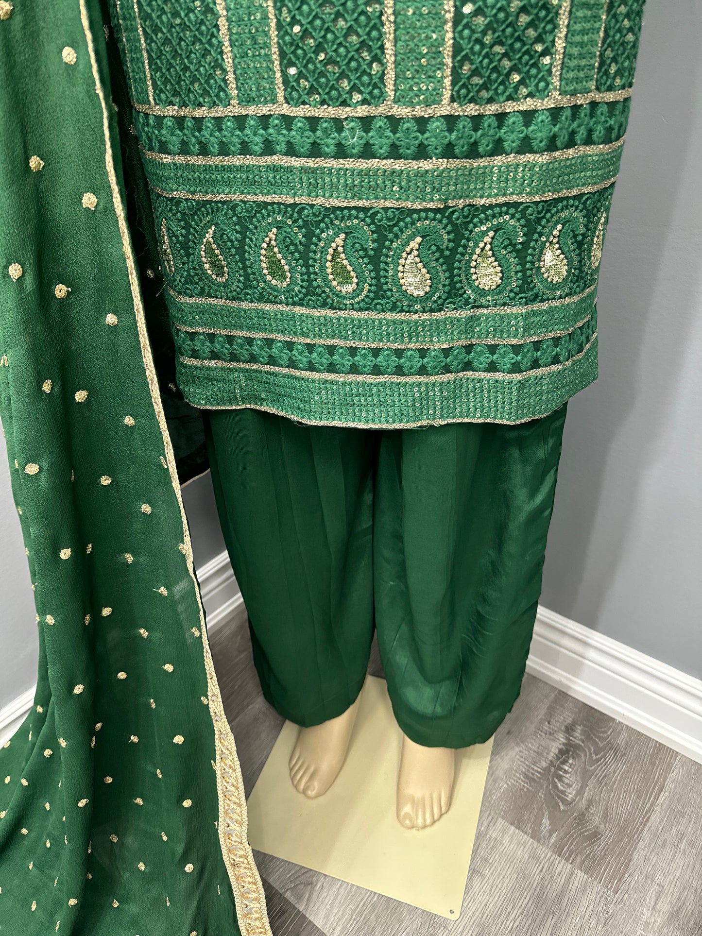 Luckihara Plazo Suit