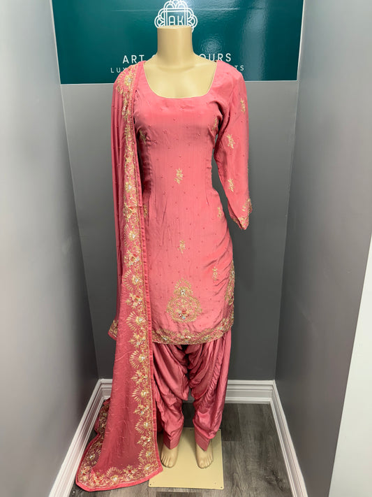 Noor E Gulabi Handwork Salwar Suit