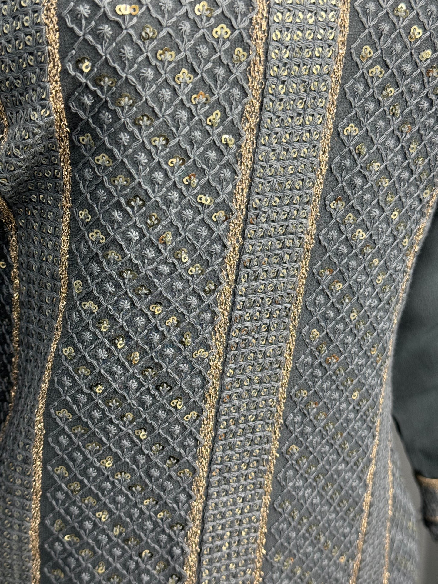 Luckipora Salwar Suit