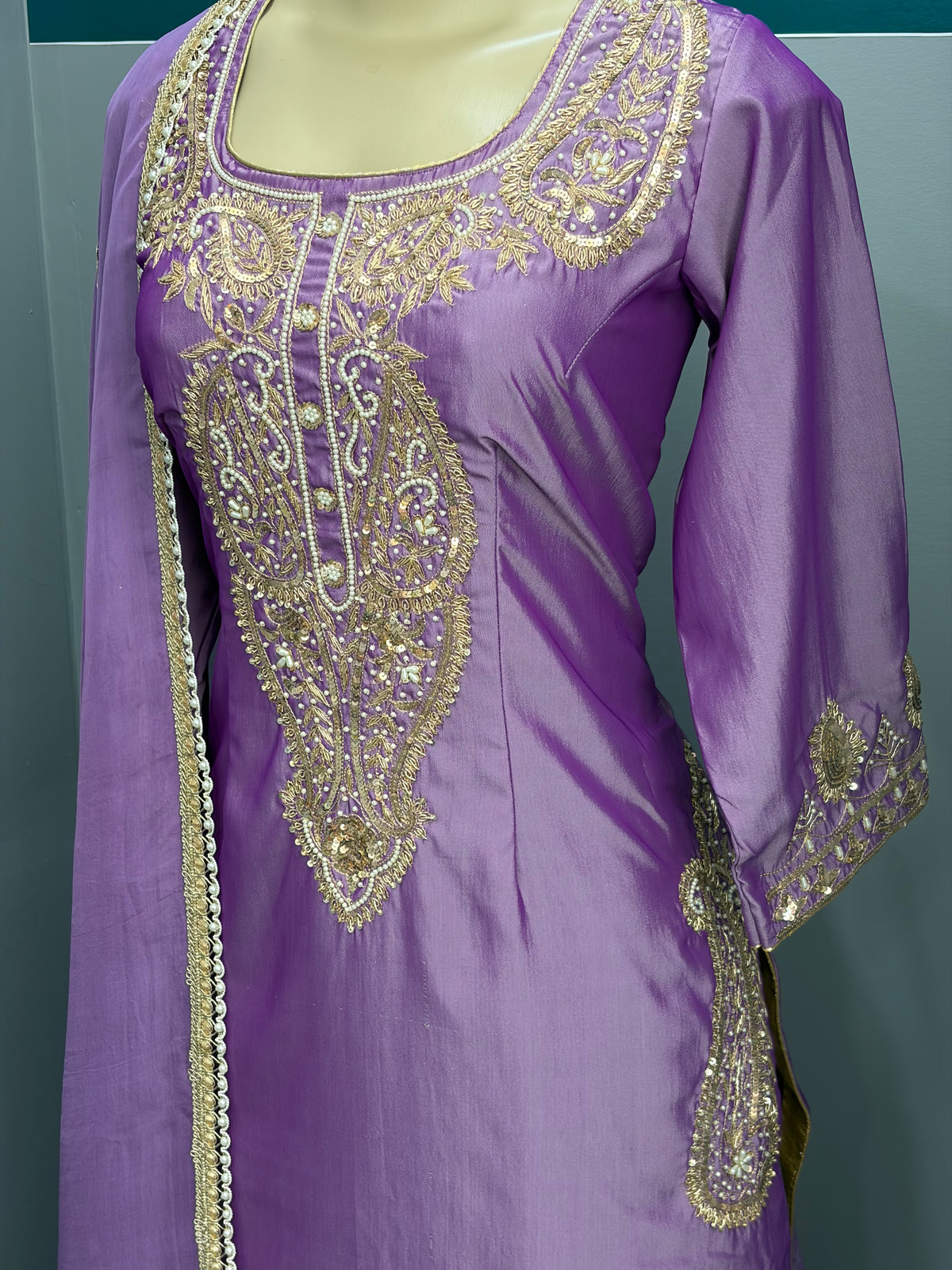 Lavender Cross Silk Handwork Salwar Suit AK65-0326
