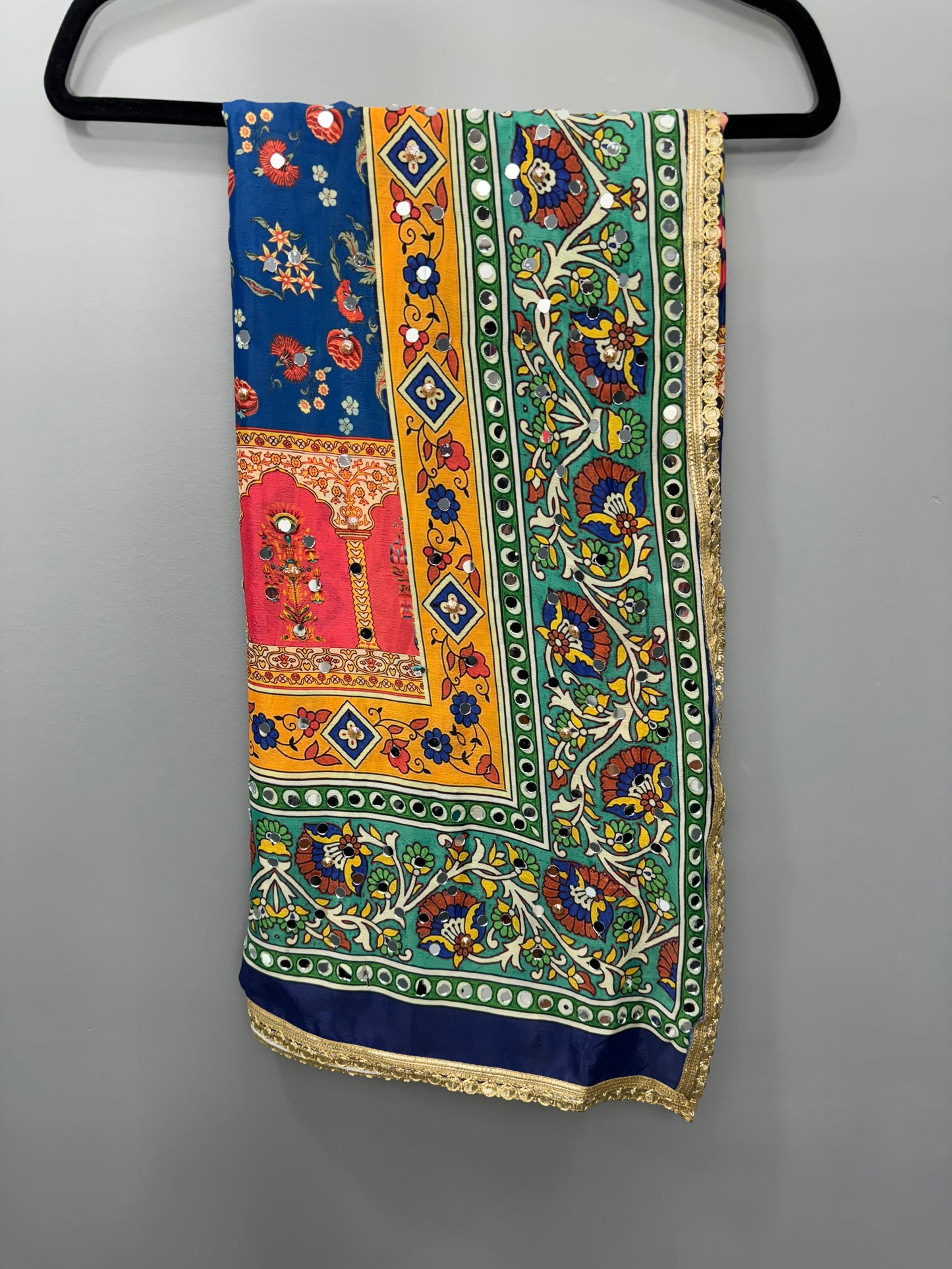 Maya Dupatta
