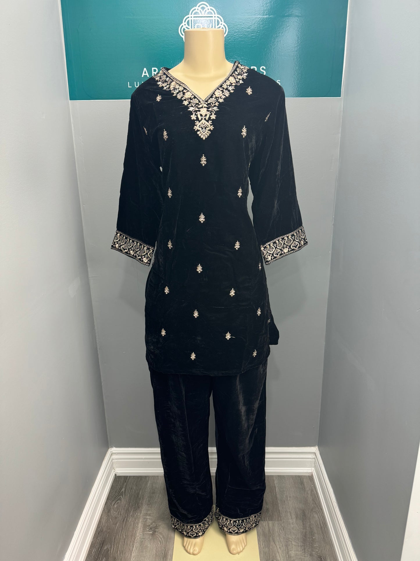 Black Velvet Cord Set- AK7475-10