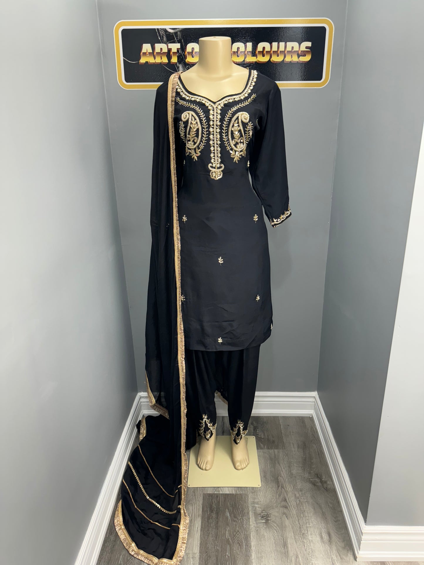 Kala Moti Amb Salwar Suit