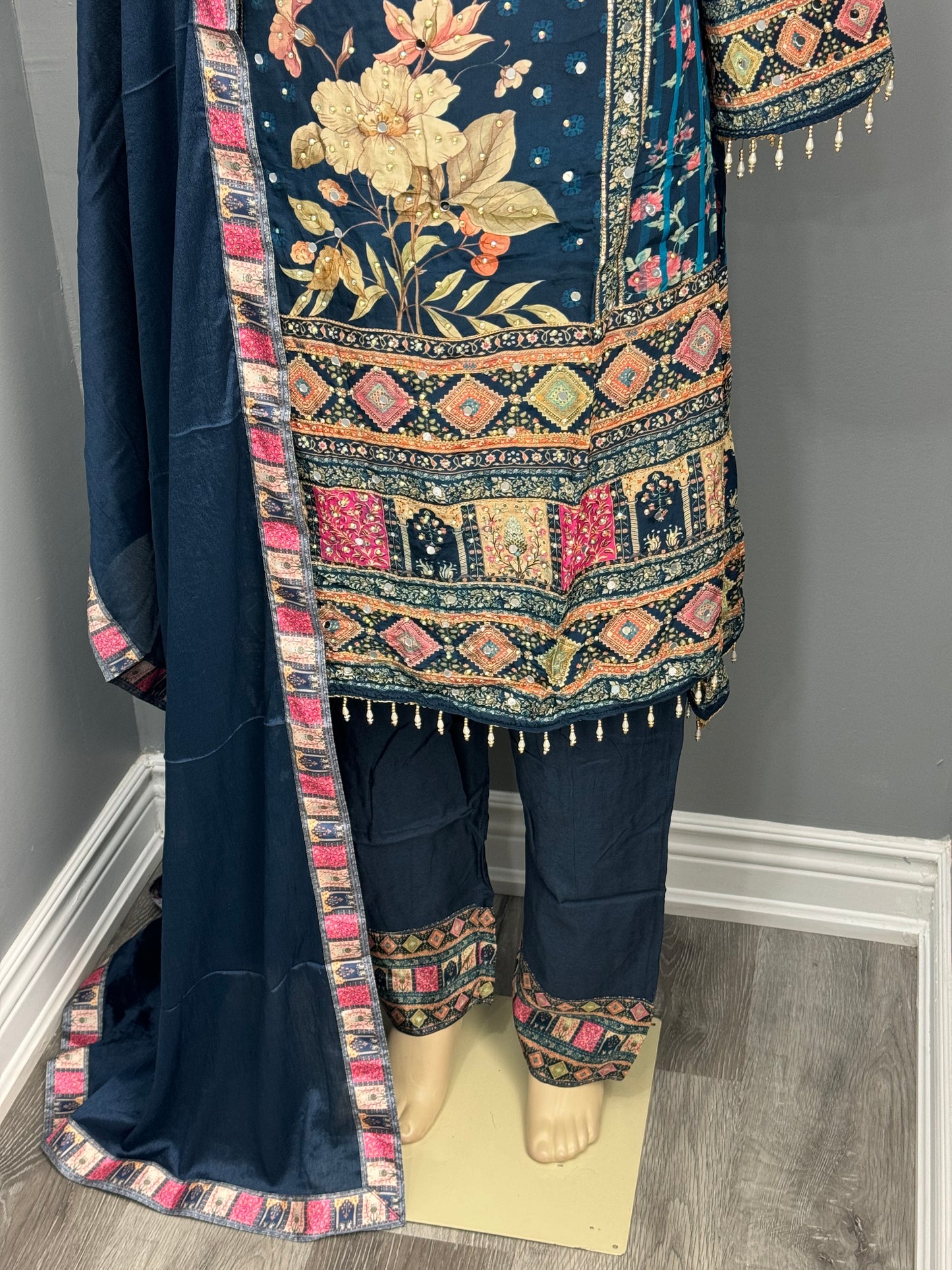 Readymade Crepe Pant Suit- AK5153-17