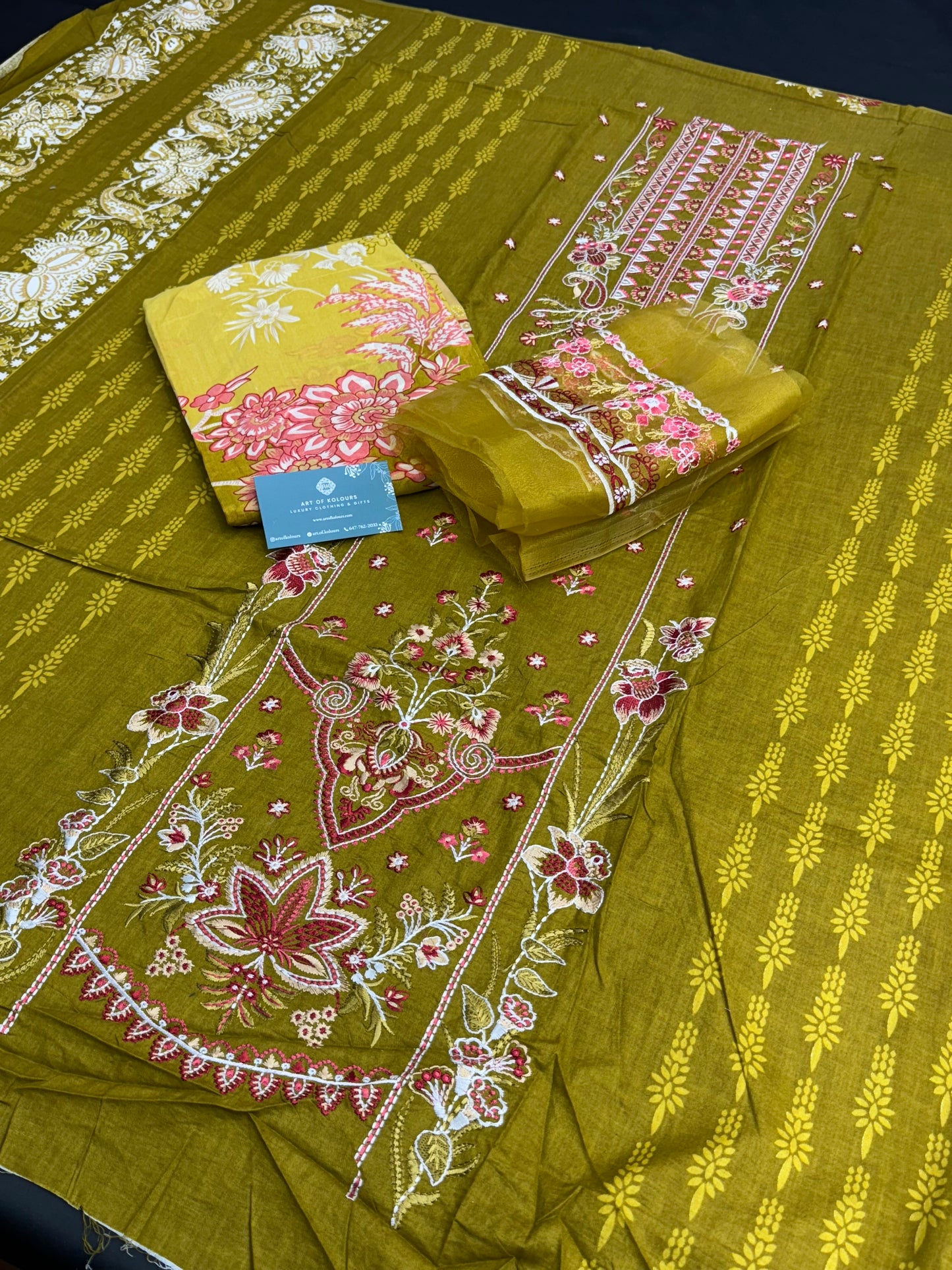 Arzoo Mendhi Phul Unstitched Suit