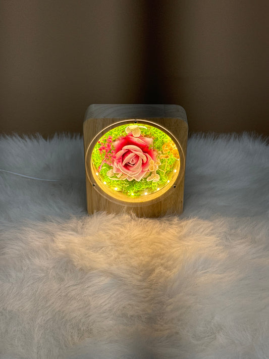 Wooden Flower Lamp Pink V1