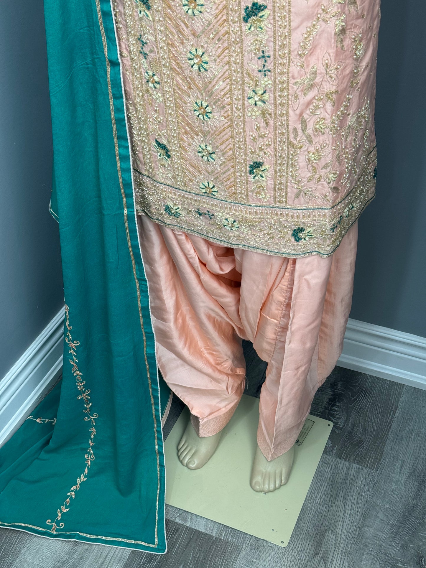 Pure Crepe Handwork Salwar Suit