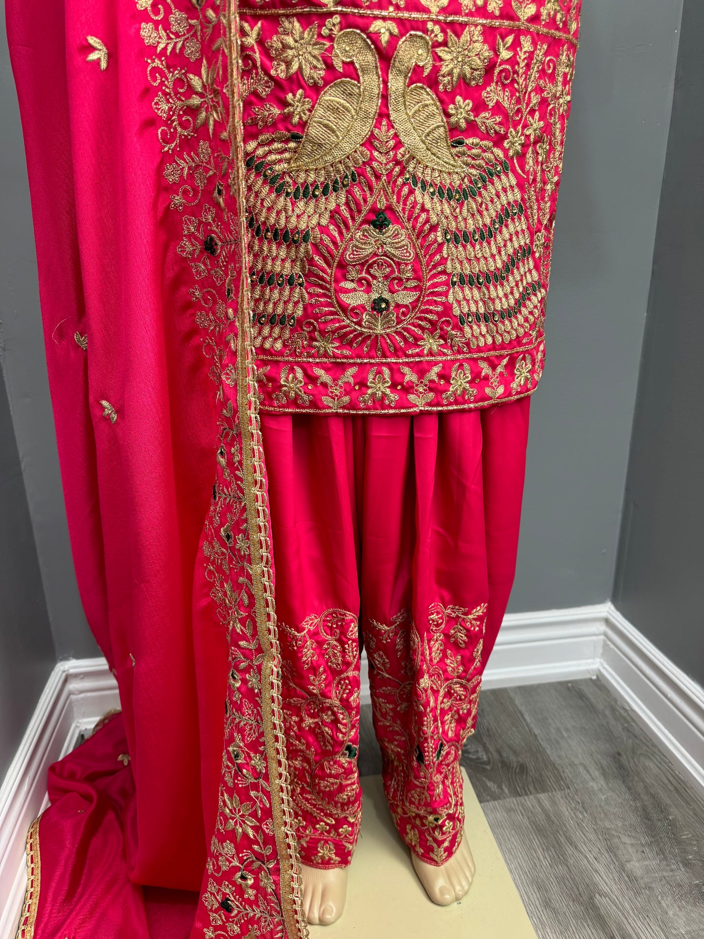 Morni Wala Baag Salwar Suit