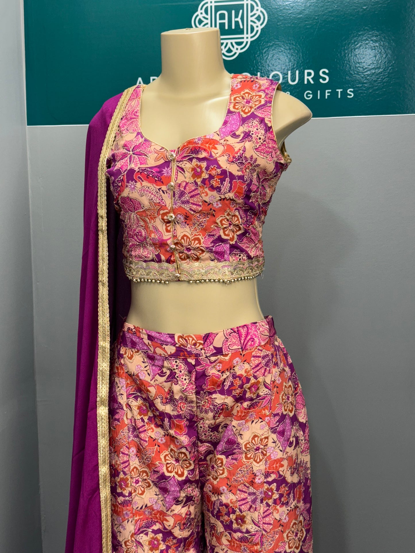 Position Work Plazo Suit