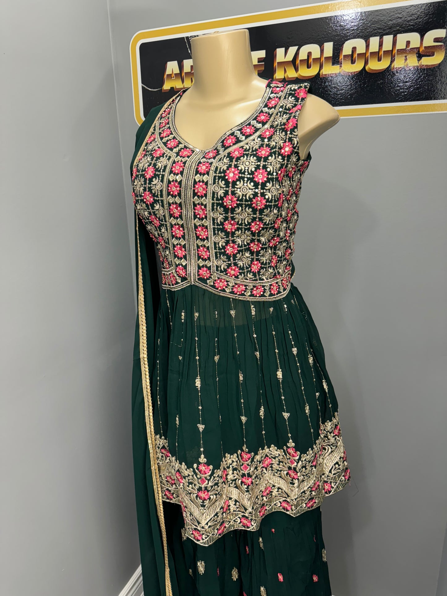 Zohrajabeen Readymade Pemplum Gharara Suit