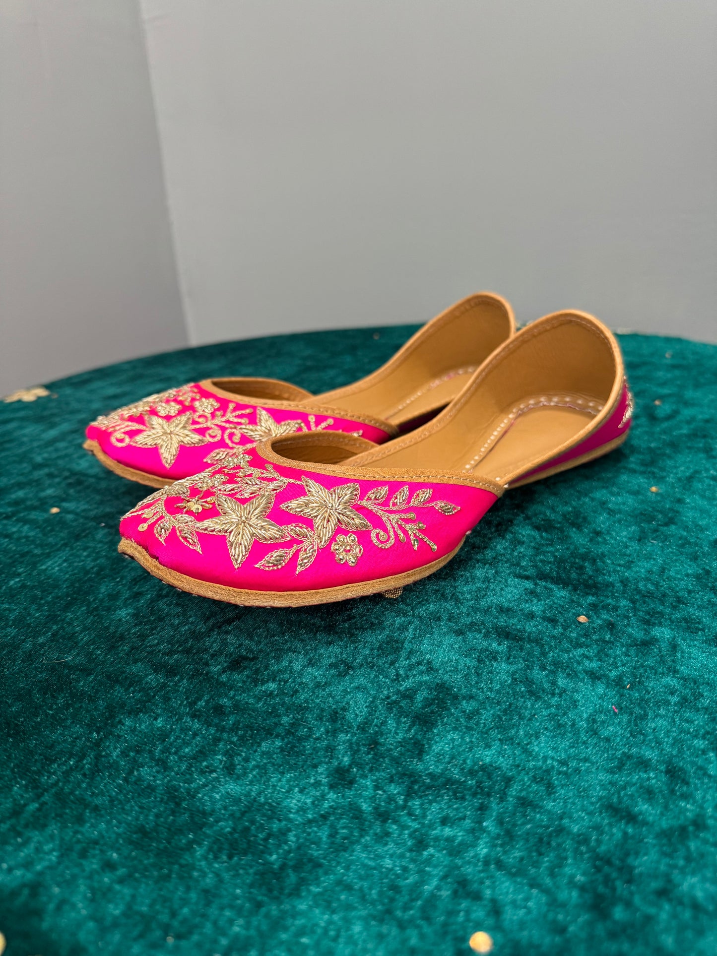 Hot Pink Embroidered Jutti