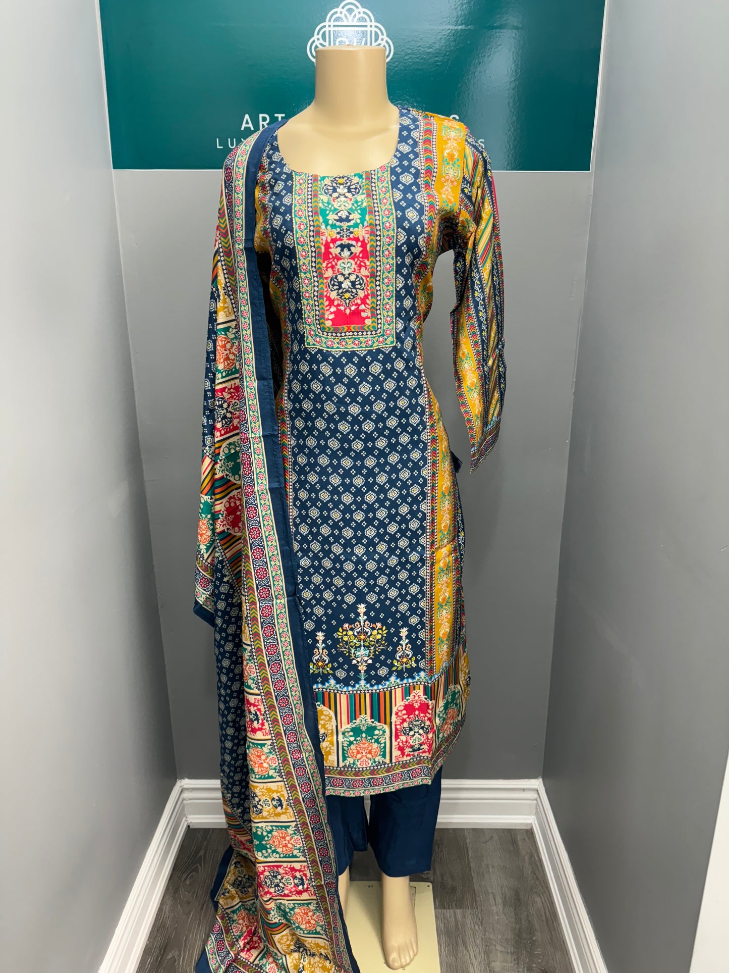 Readymade Muslin Pant Suit- AK2428-27