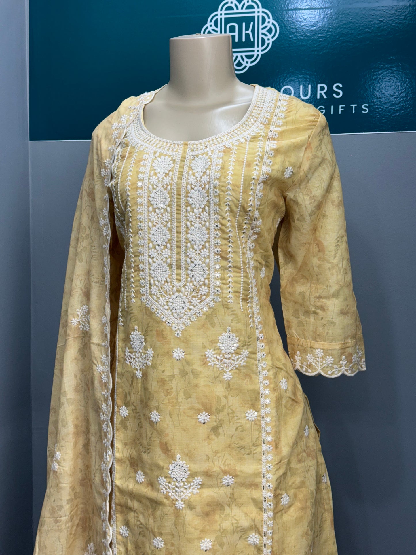 Plus Size Readymade Pant Suit- AK2428-24