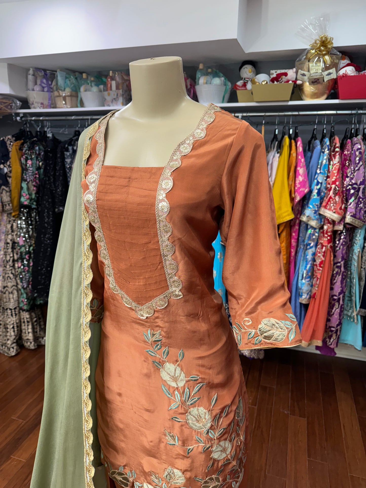 Thread Work Salwar Suit