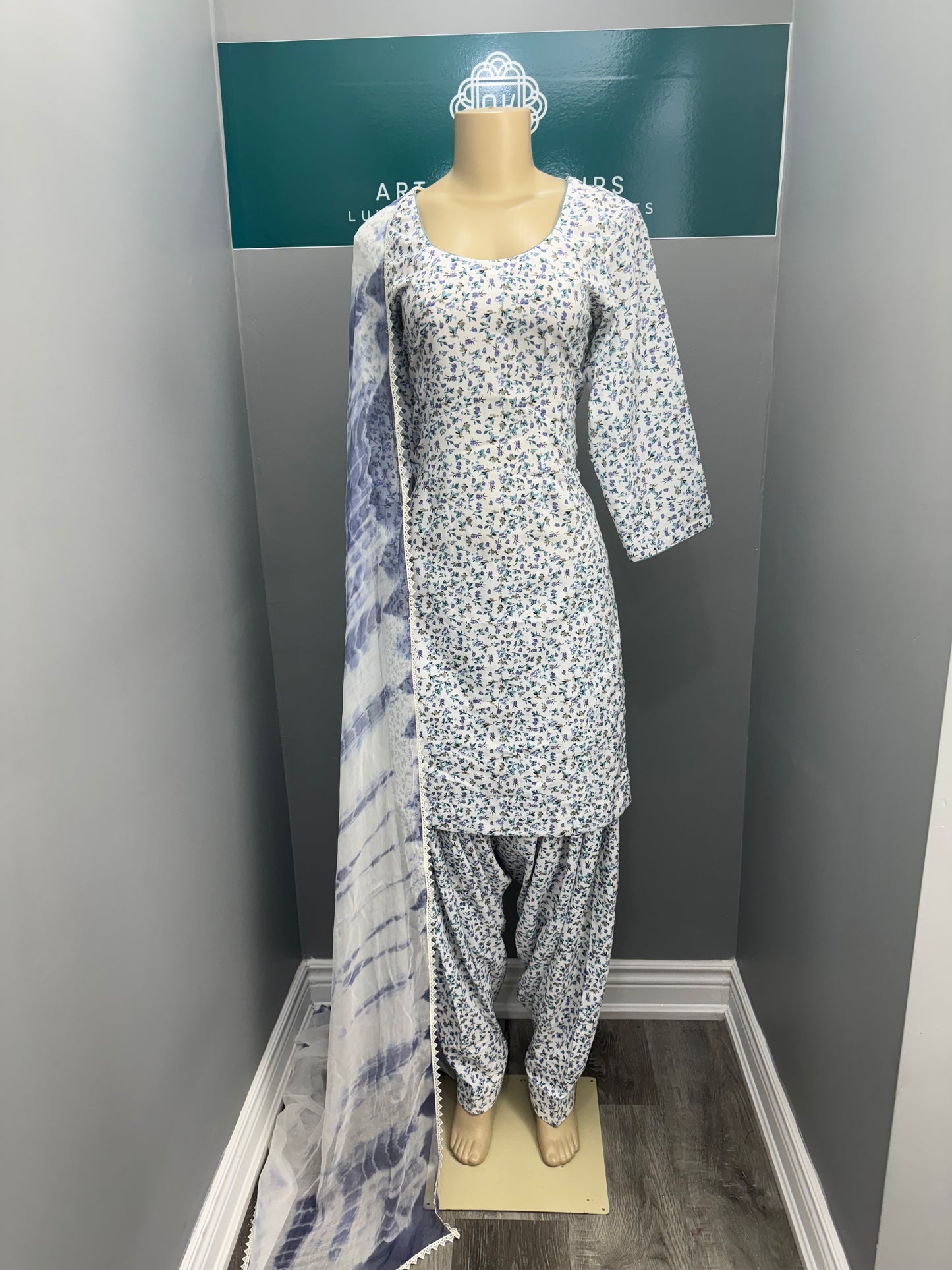 Printed Crepe Salwar Suit
