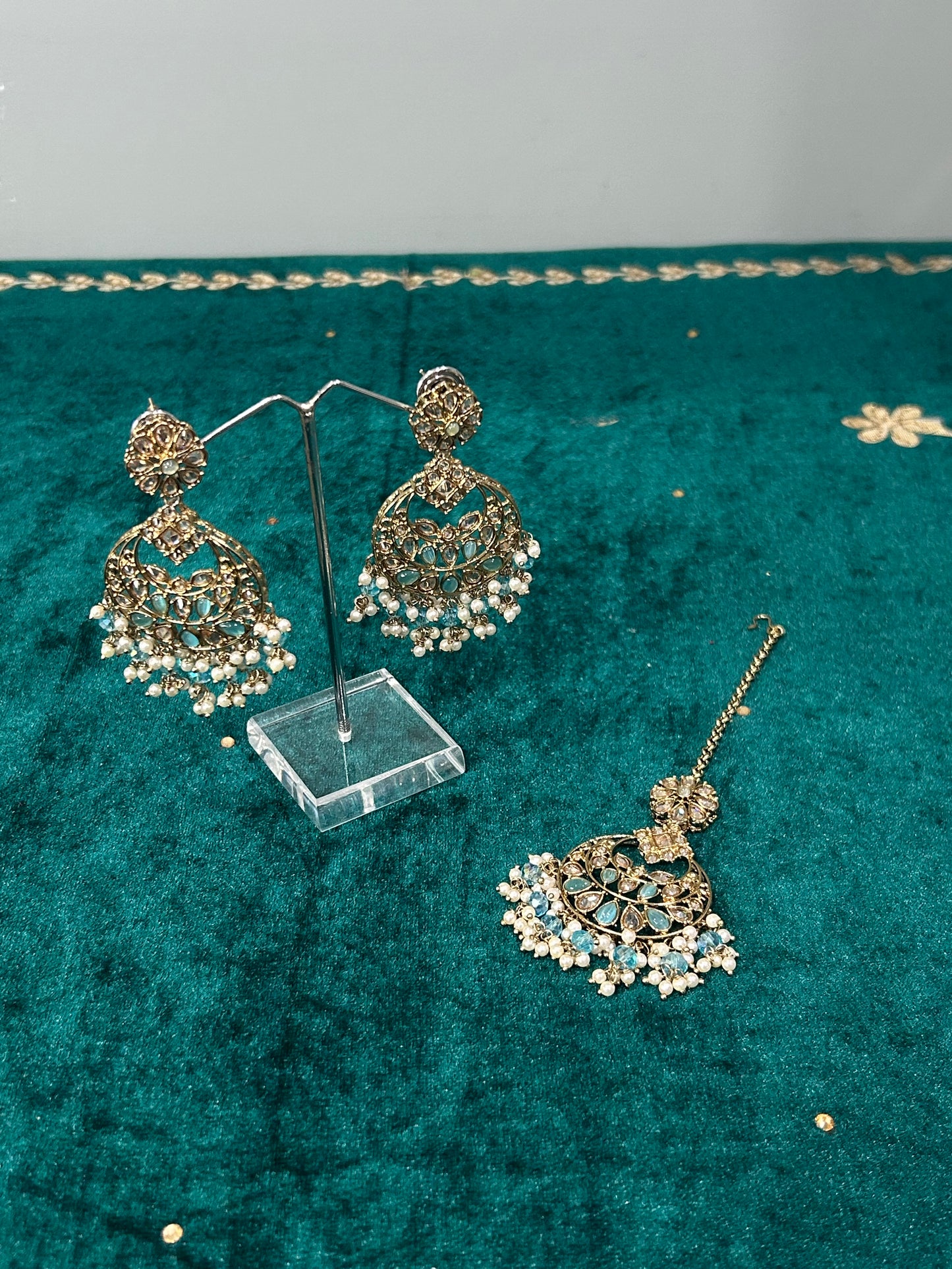 Baby Blue Polki Necklace Set