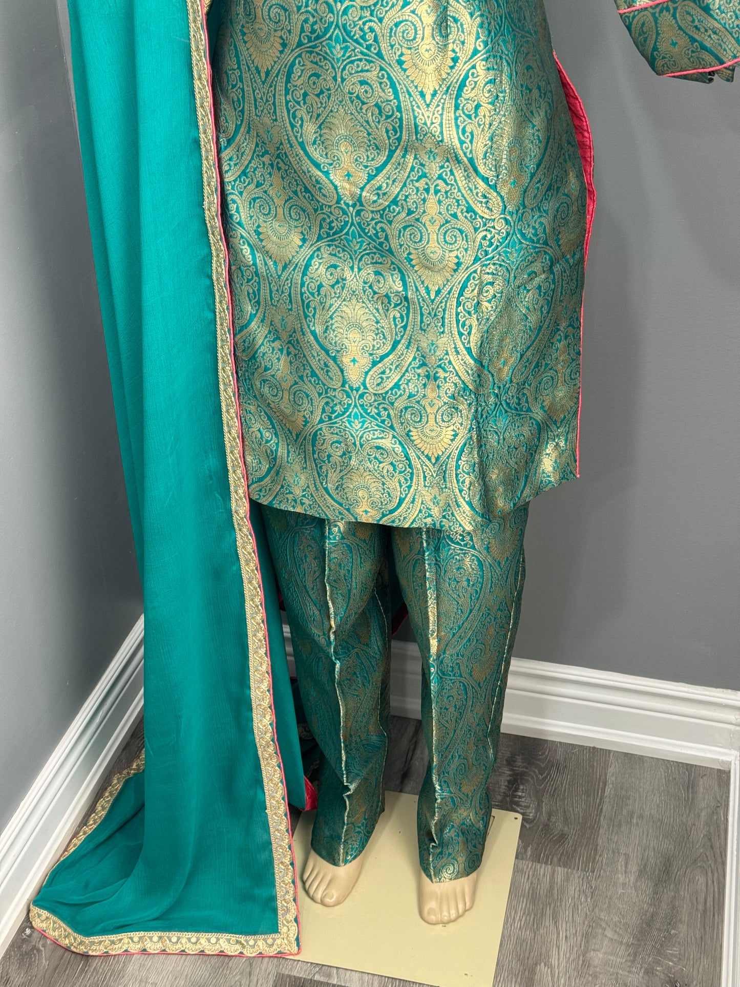 Brocade Pant Suit- AK89-0426