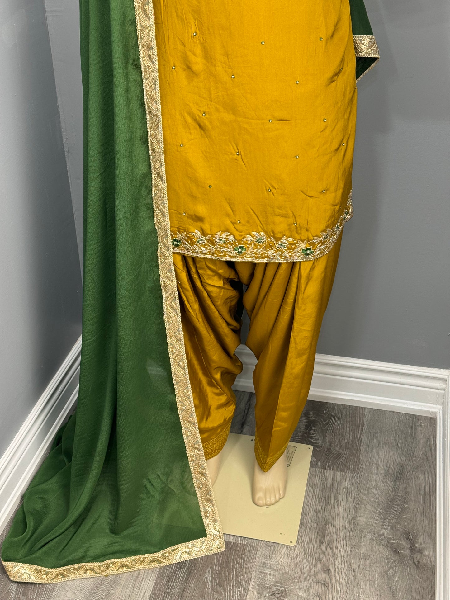 Handwork Salwar Suit