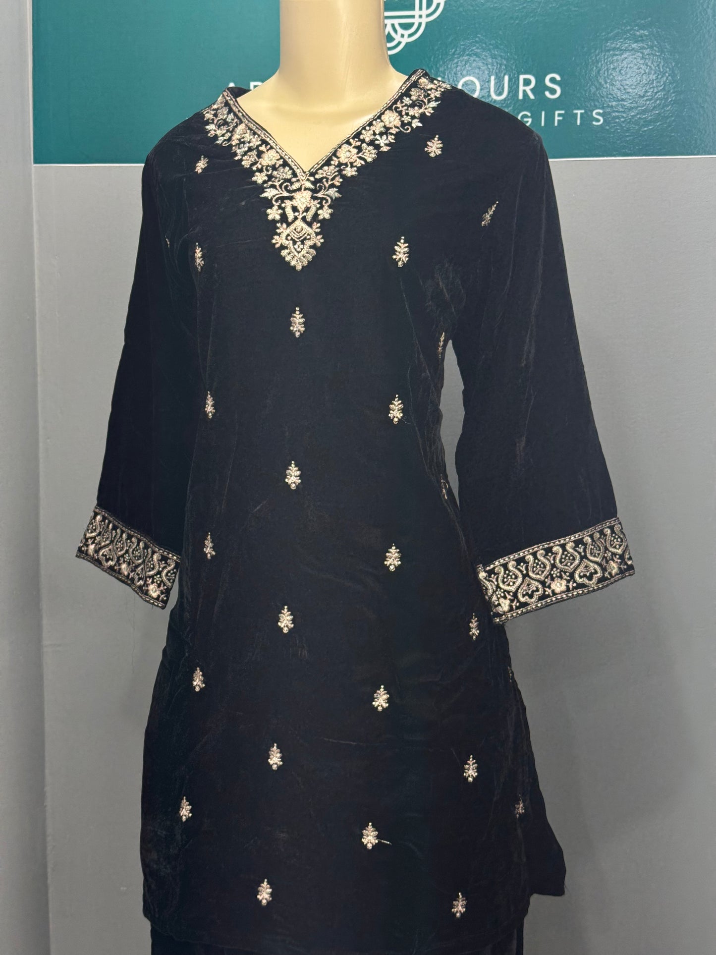 Black Velvet Cord Set- AK7475-10