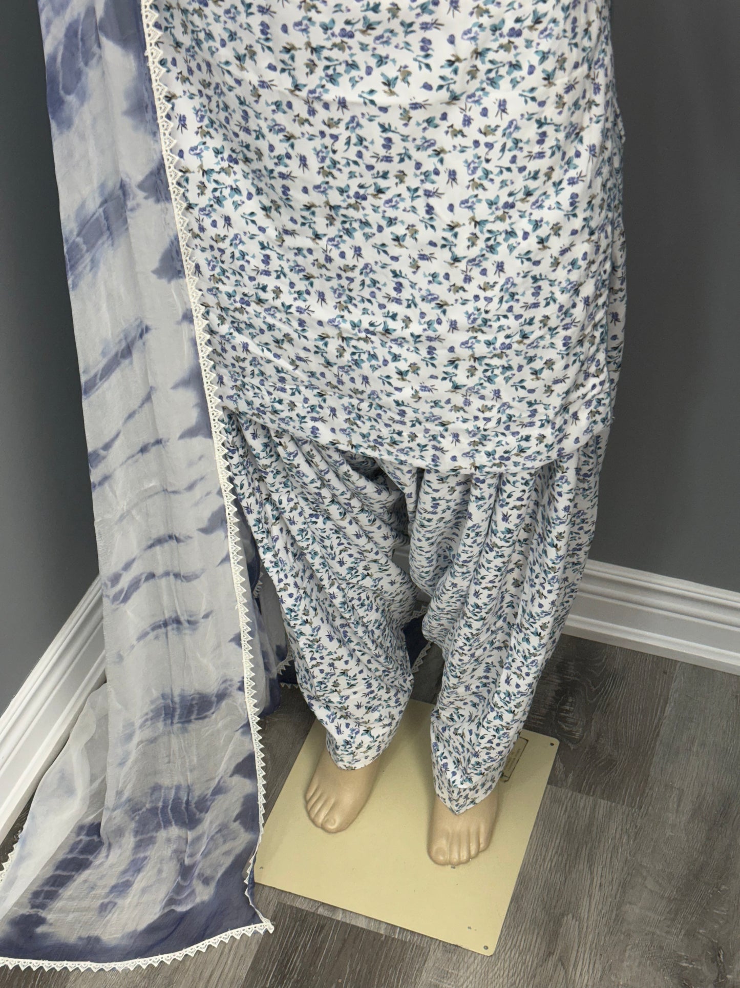 Printed Crepe Salwar Suit