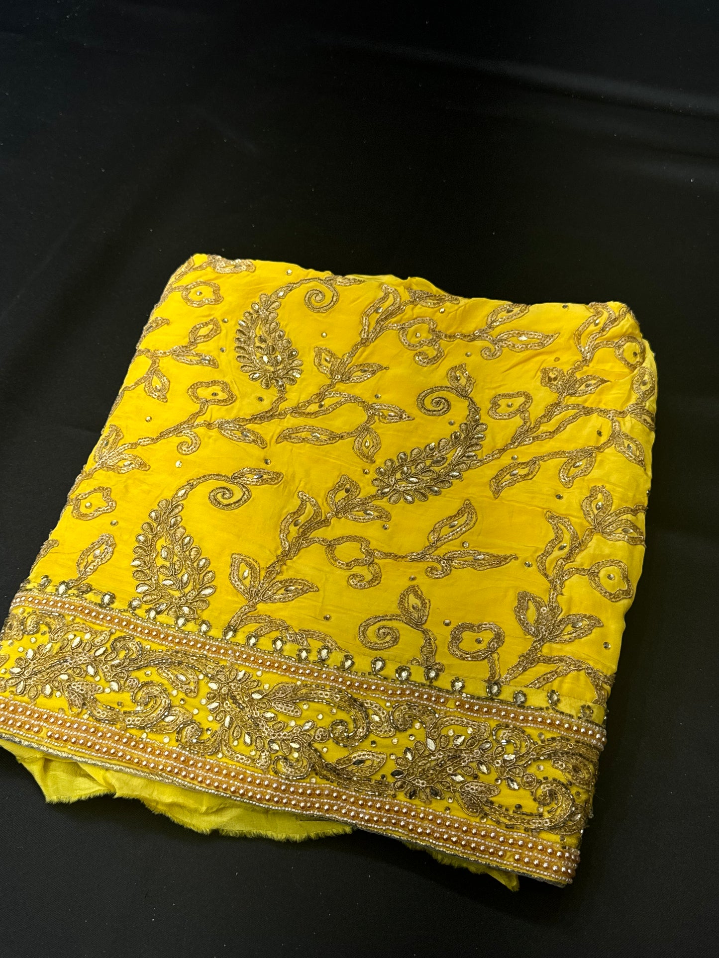 Nimbo Elegance Yellow Unstitched Suit
