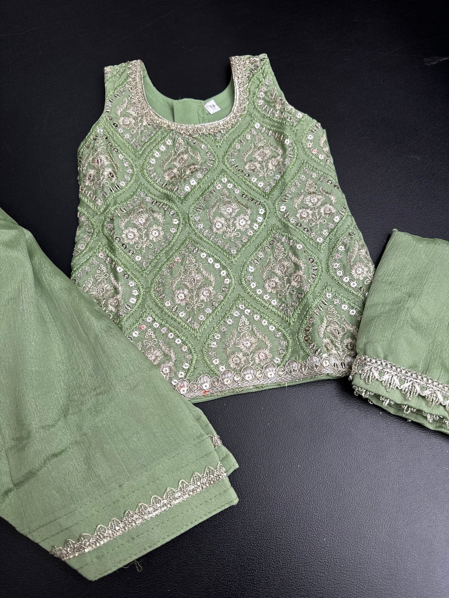 Lily Babies Salwar Suit