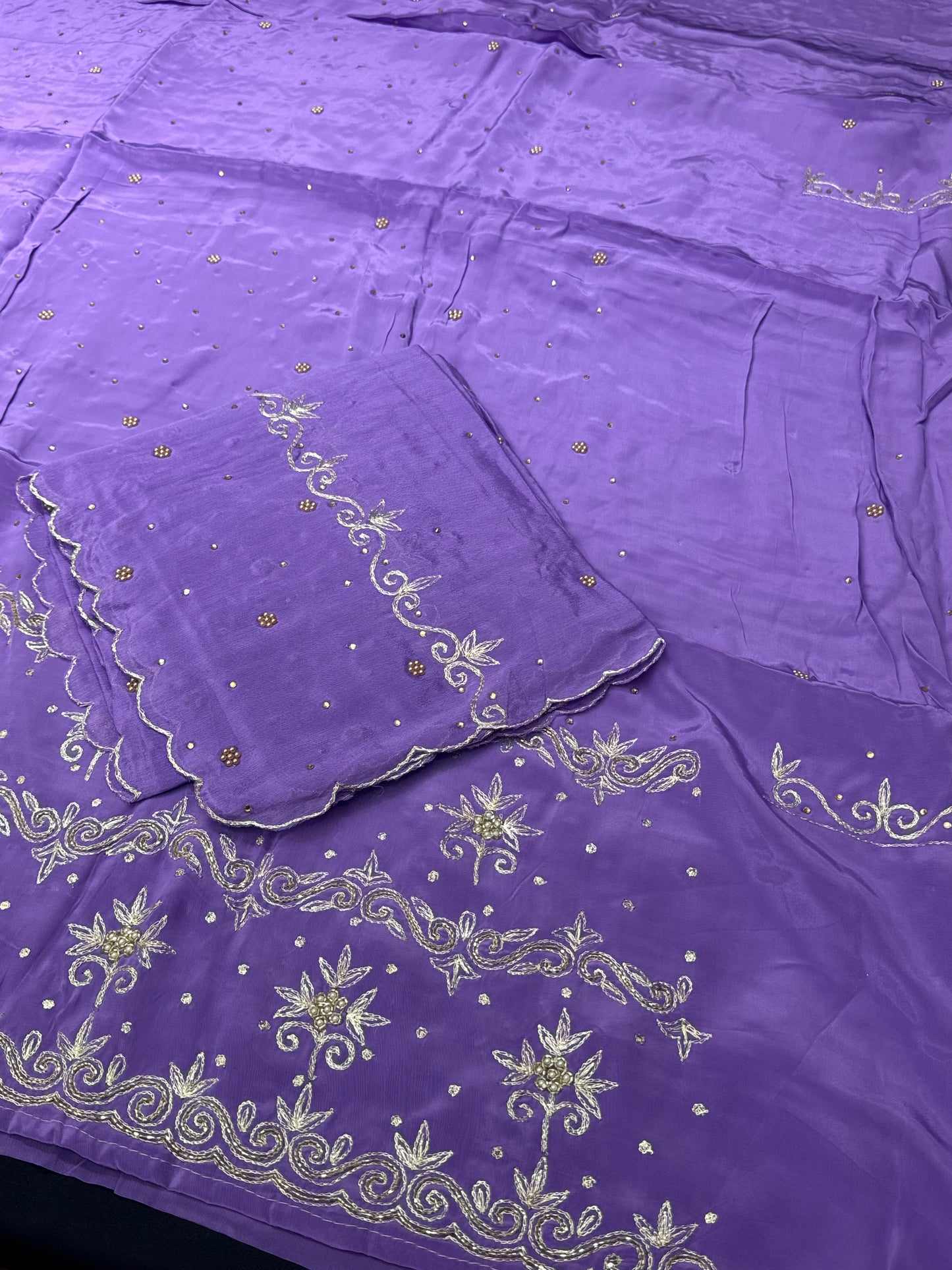 Laviti Elegance Pure Unstitched Suit