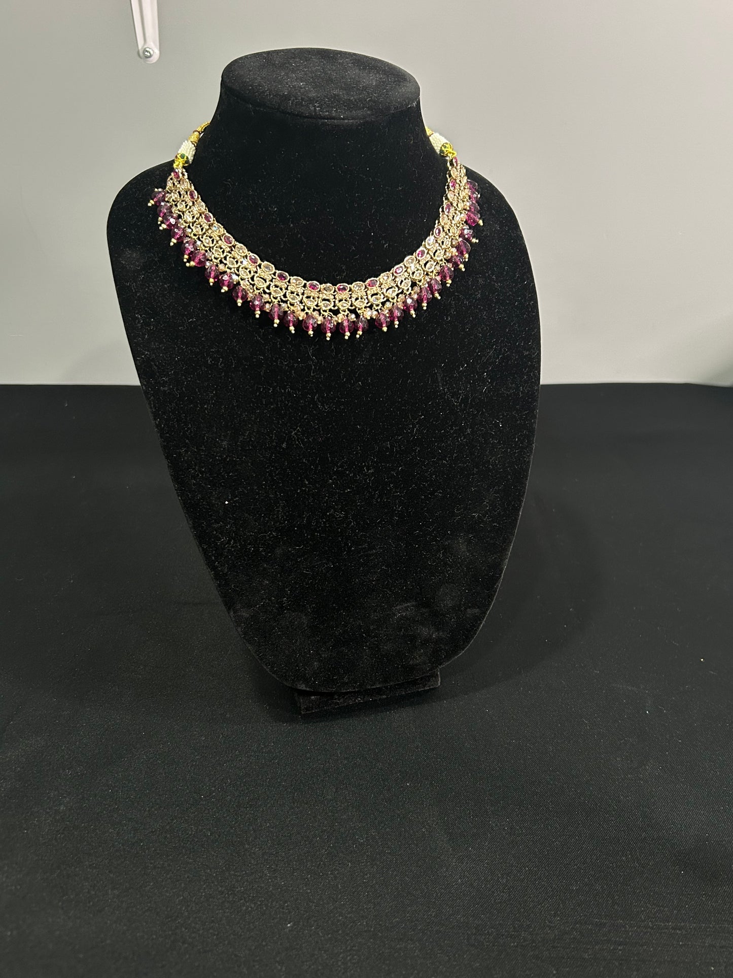 Hasli Necklace Set