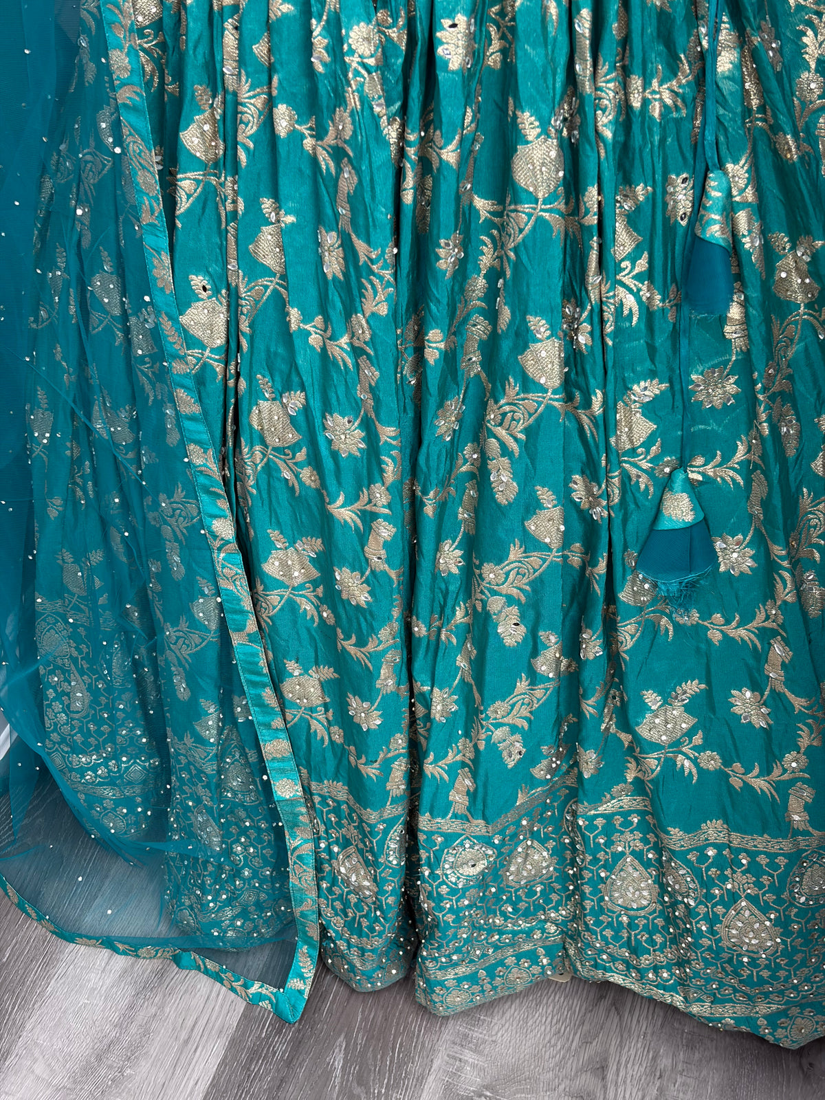 Short Kurti Banarsi Lehenga