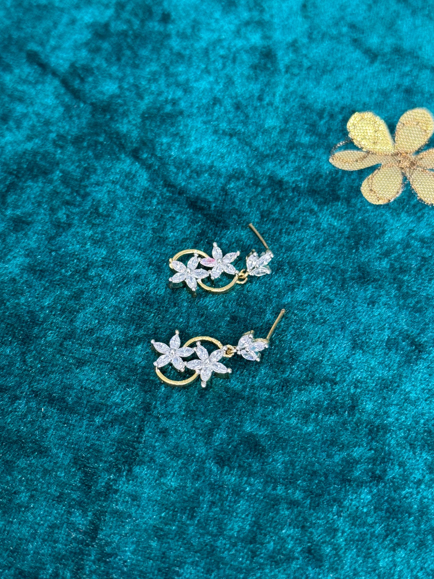 Snowdrop AD Studs