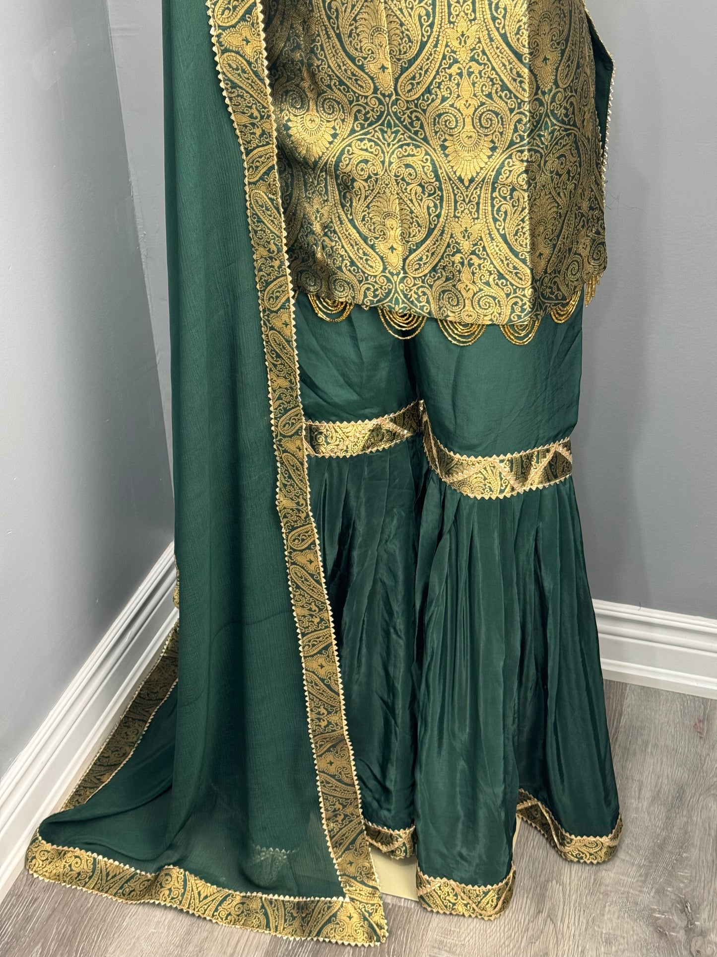 Brocade Gharara Suit- AK1012-2126