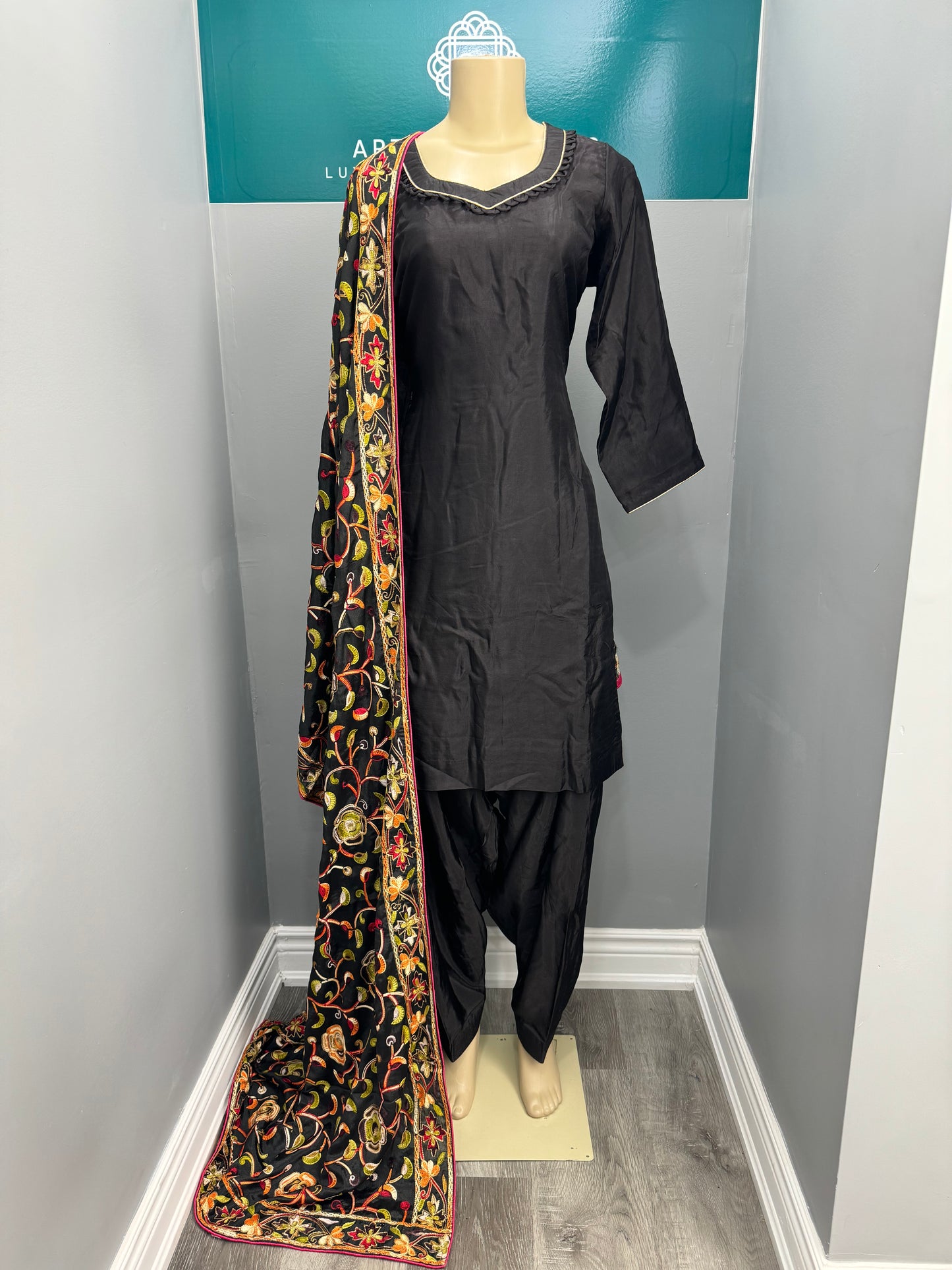 Plain Black Salwar Suit with Heavy Dupatta