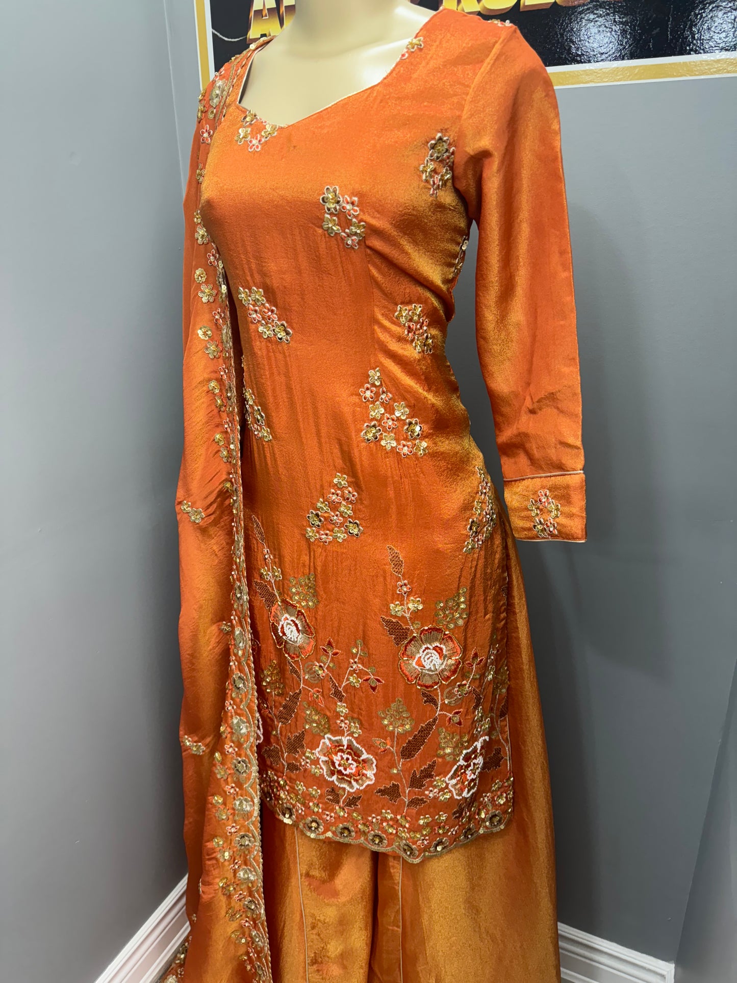 Santri Shimmer Gulzar Sharara Suit