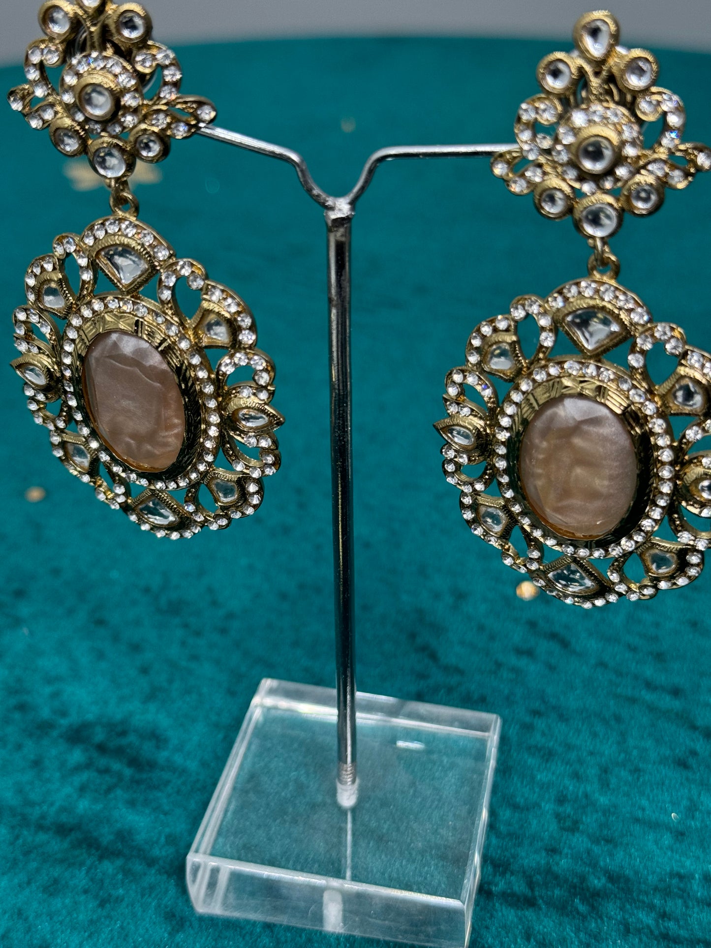 Regal Kundan Pearl Chand Earrings