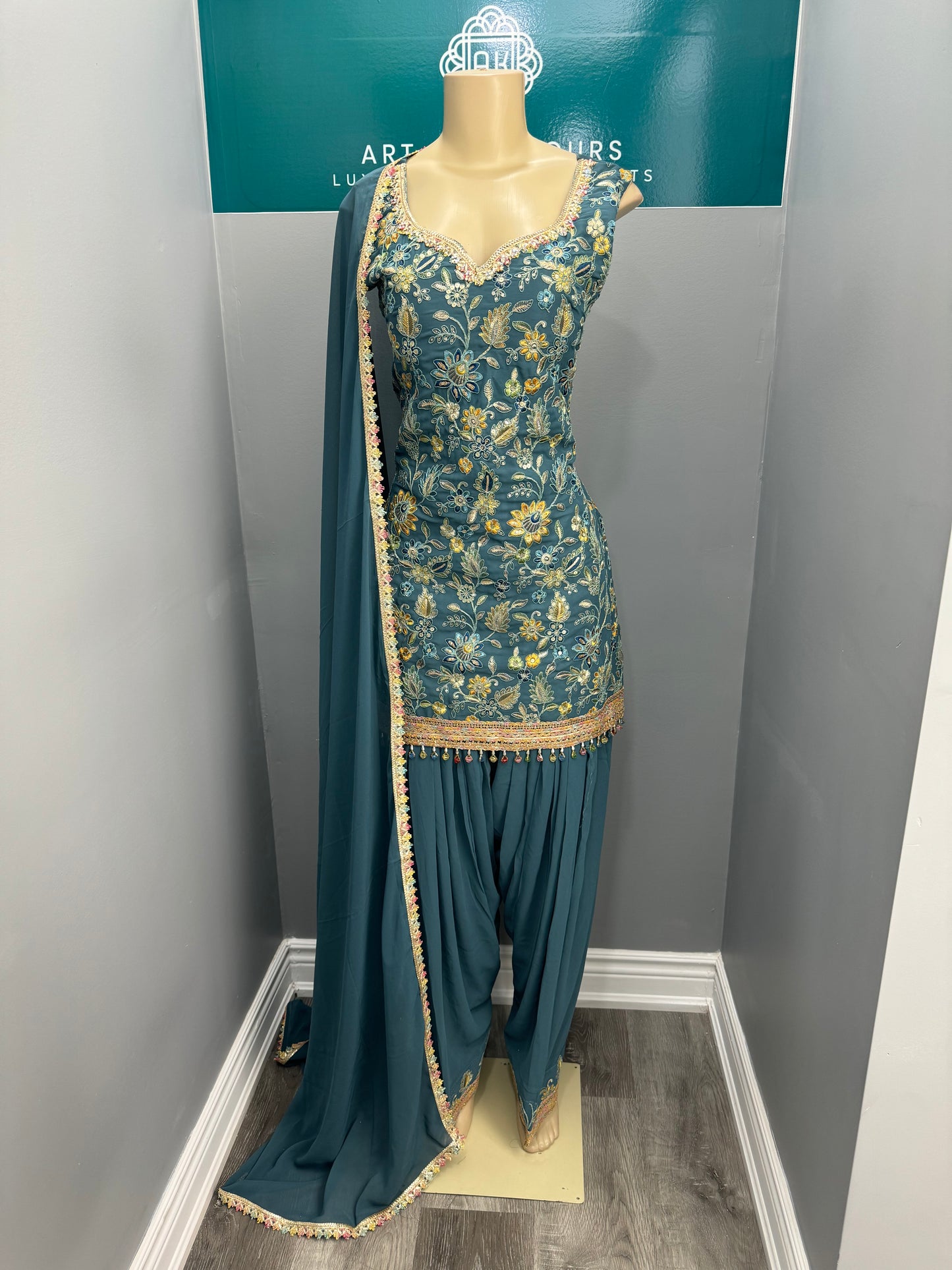 Readymade Farshi Salwar Suit- AK4649-23