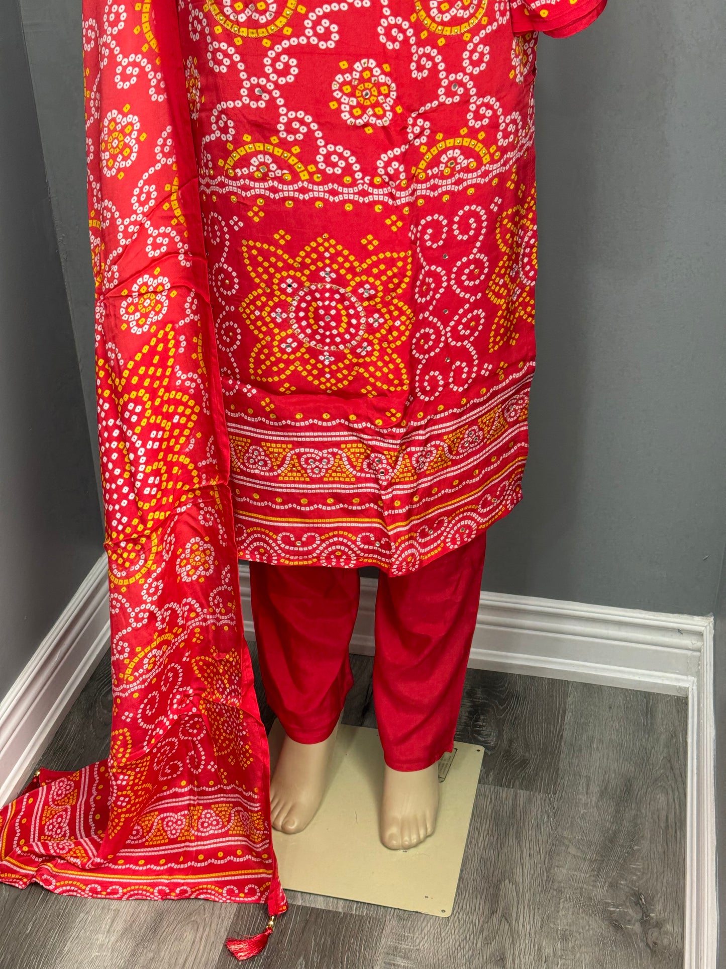 Readymade Crepe Pant Suit- AK0606-10