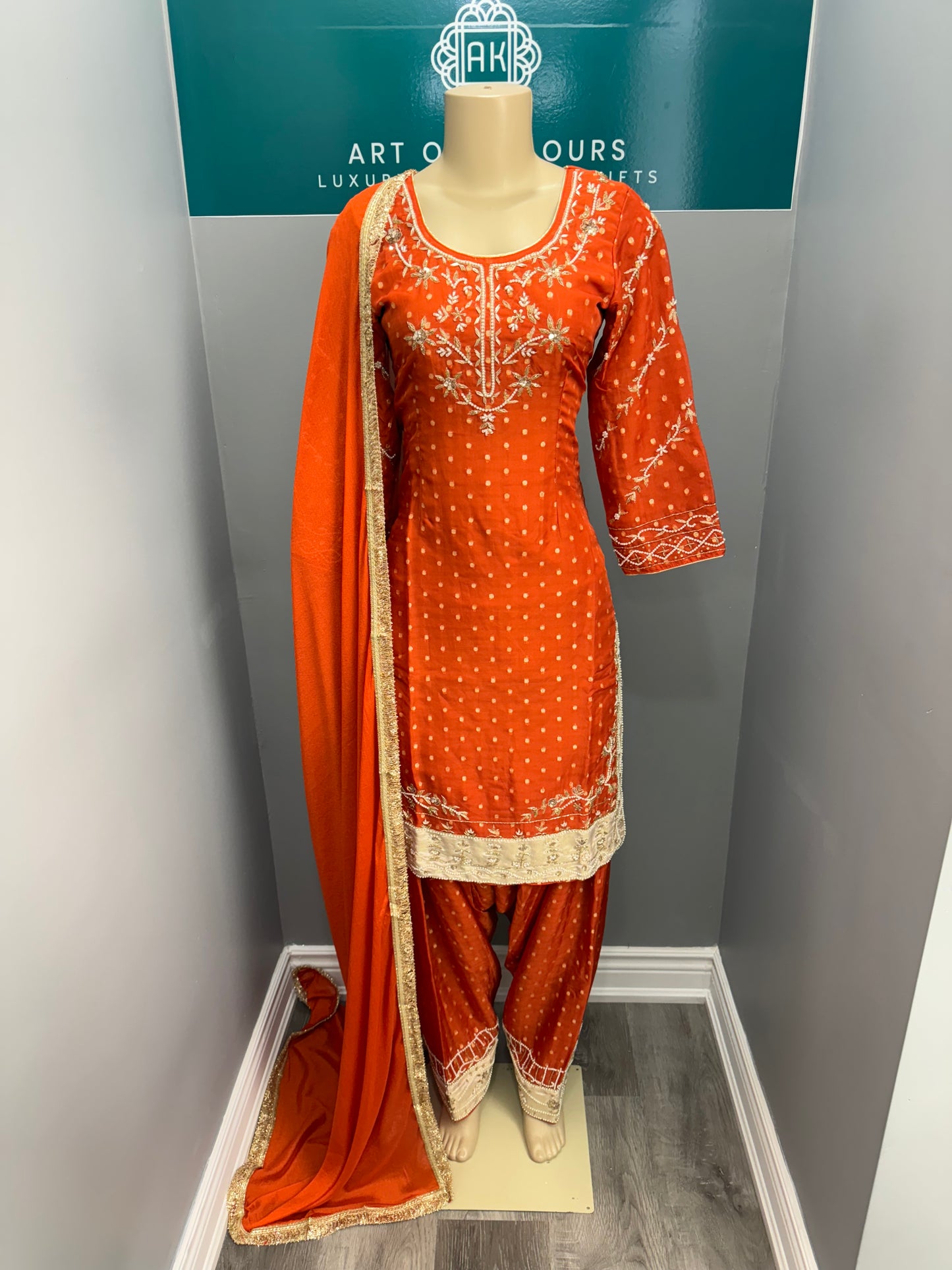 Bandhani Print Threadwork Suit- AK2728-0526