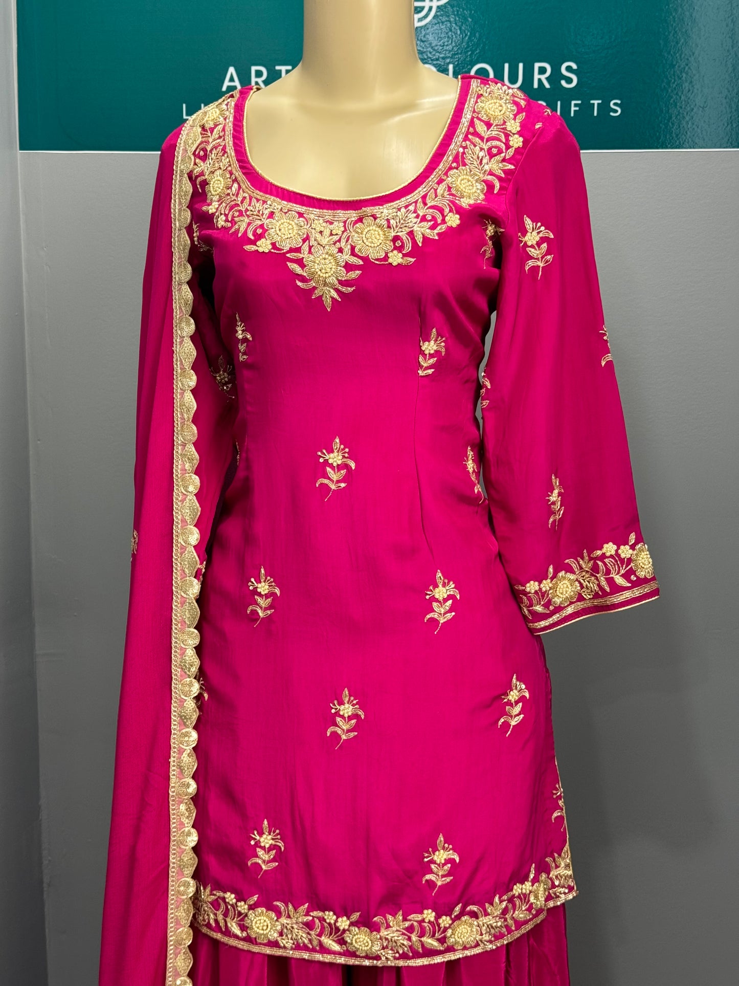 Handwork Sharara Suit-AKW0001