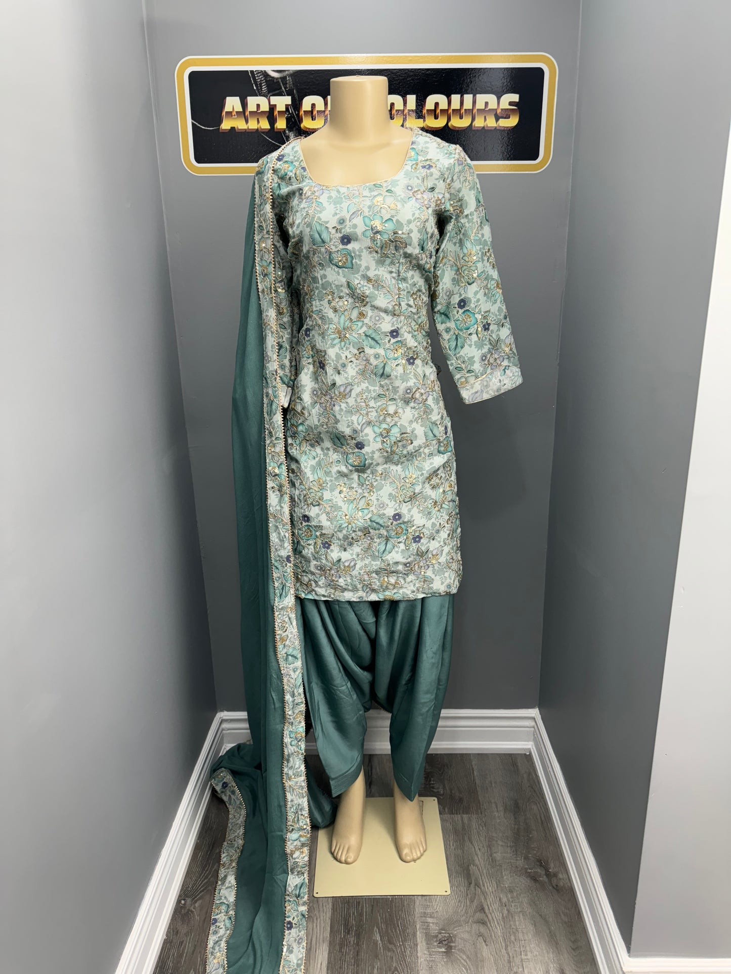 Sezban Gulzar Salwar Suit