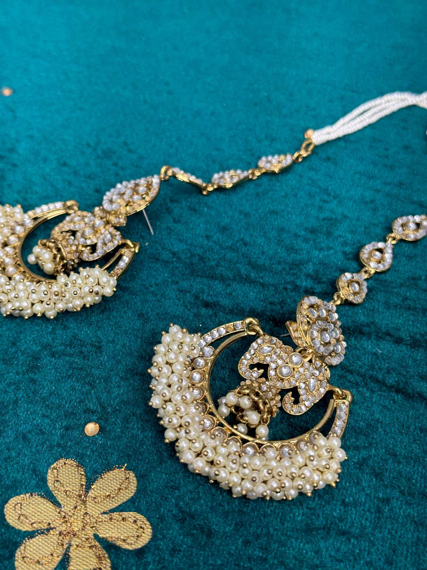 Royal Glow Kundan Pearl Drop Earrings with Saharas