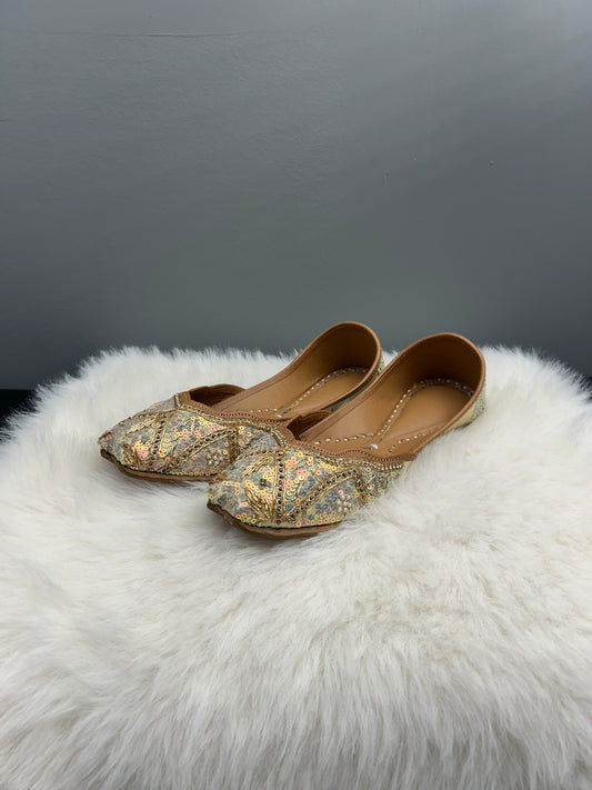 Gold Beadwork Jutti