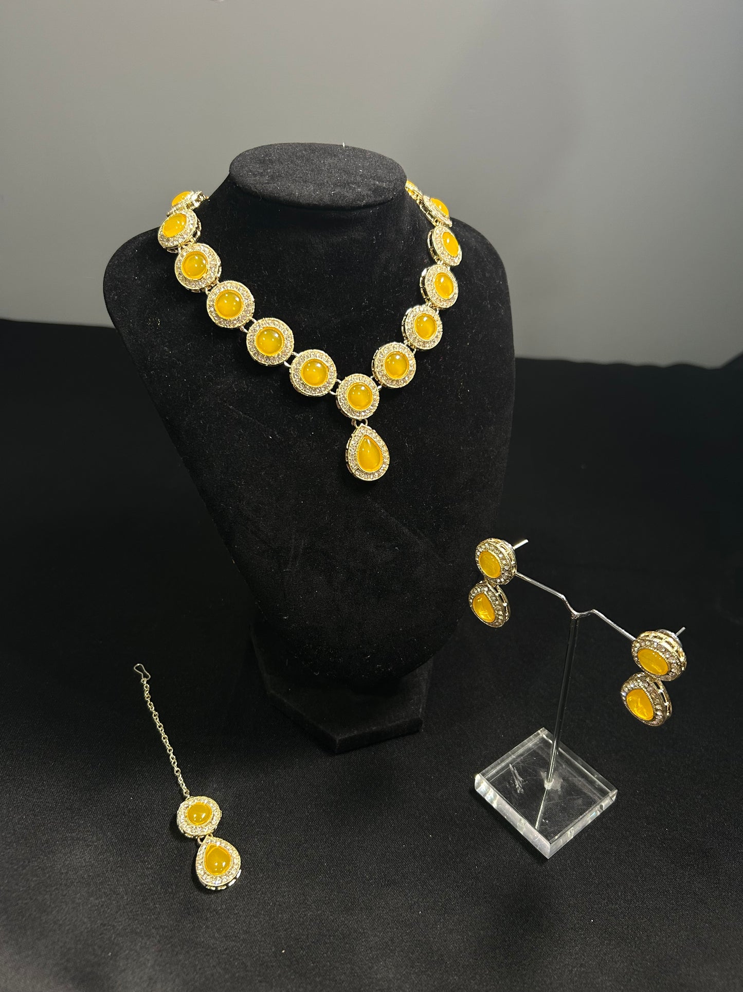 Mehar Necklace Set