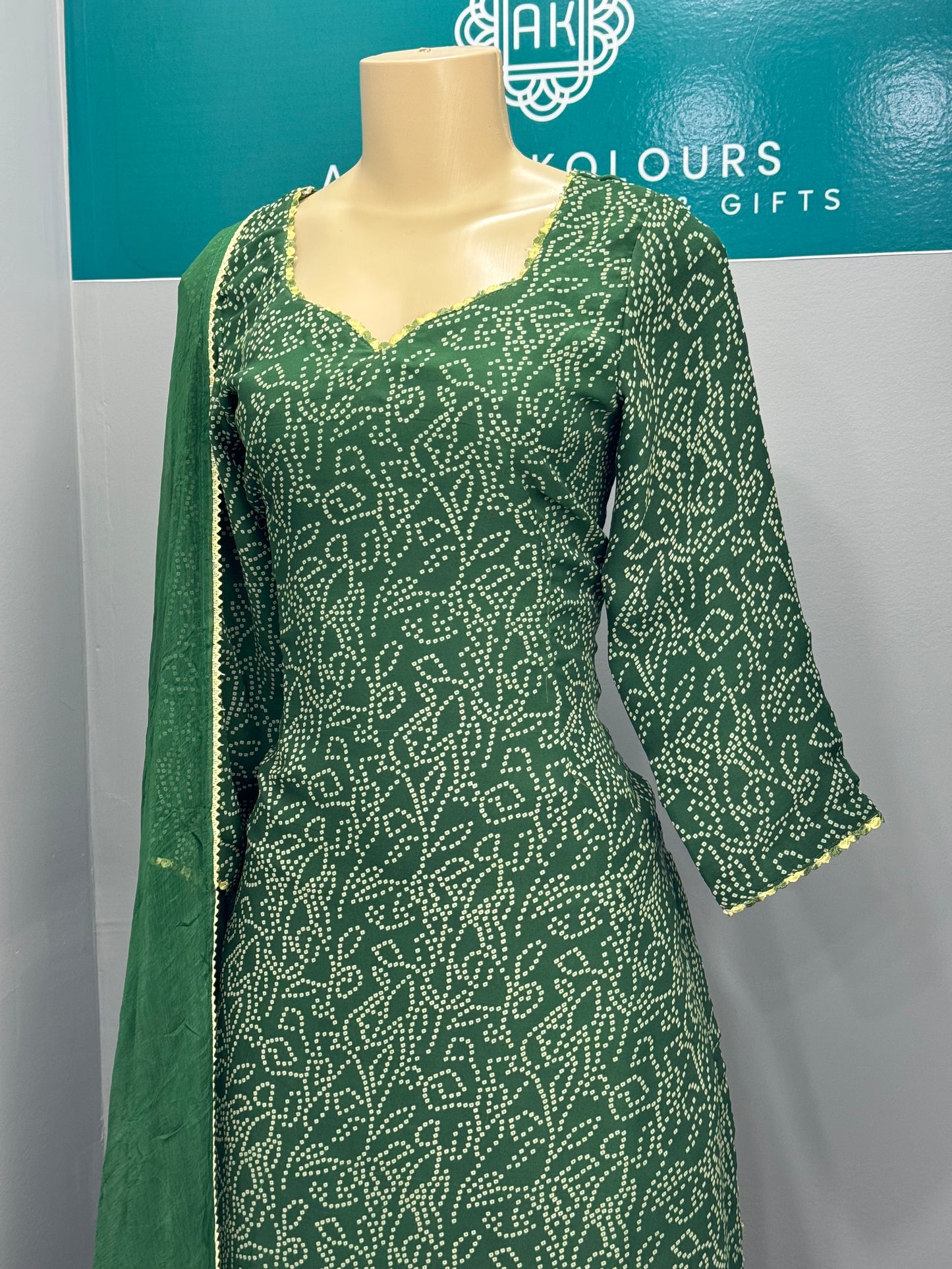 Printed Georgette Bandhani Salwar Suit