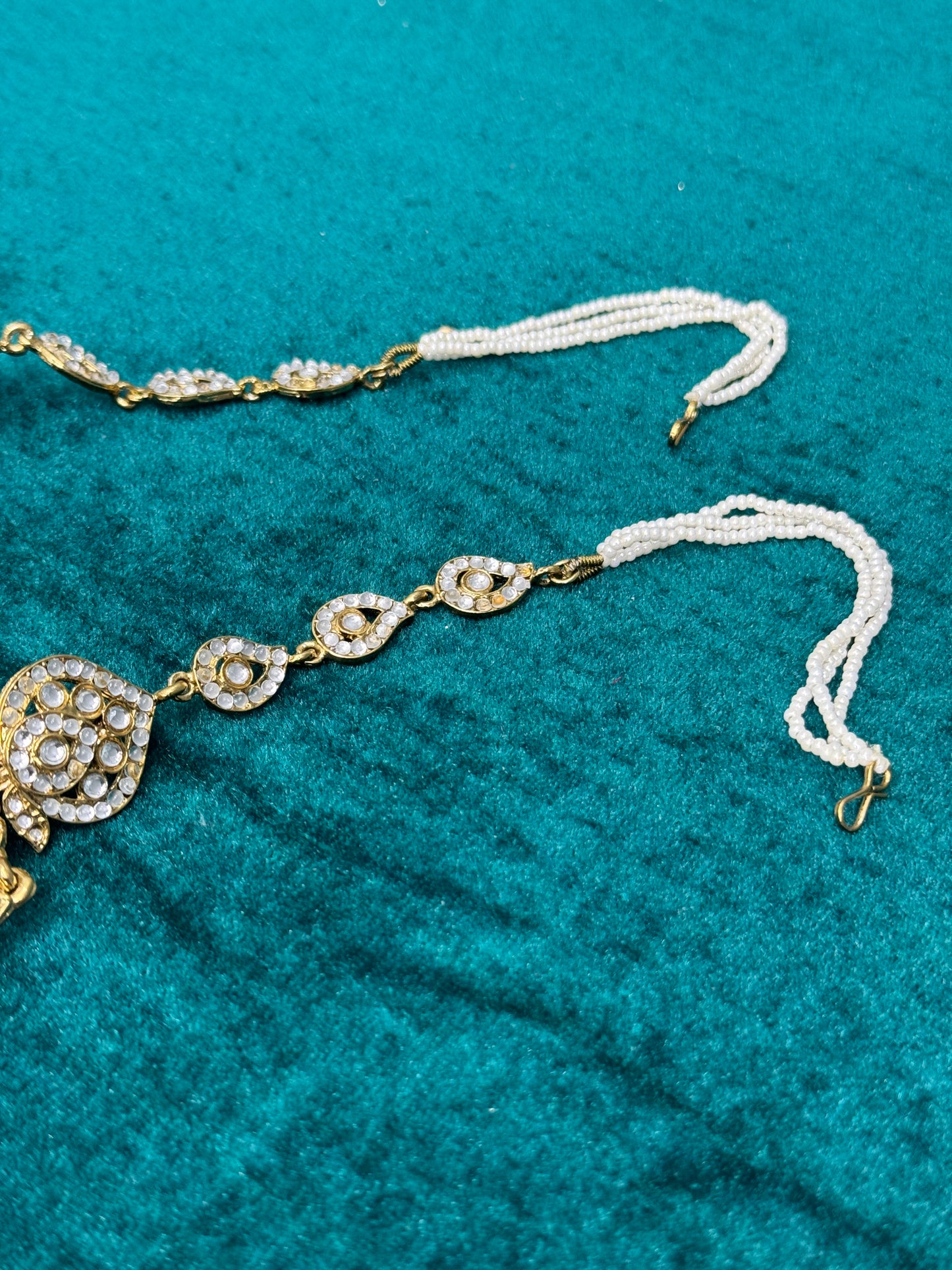 Royal Glow Kundan Pearl Drop Earrings with Saharas