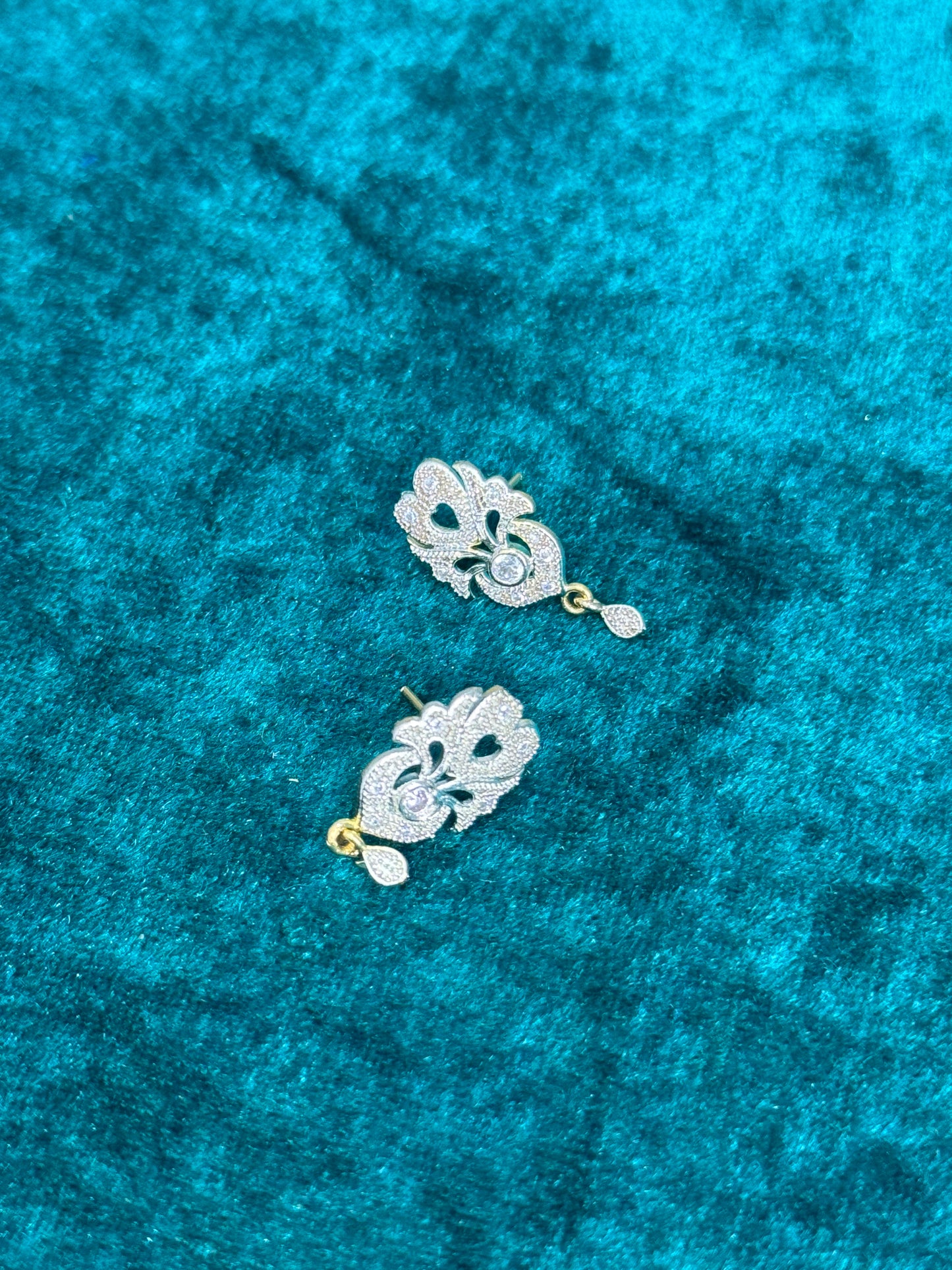 Daffodil AD Studs