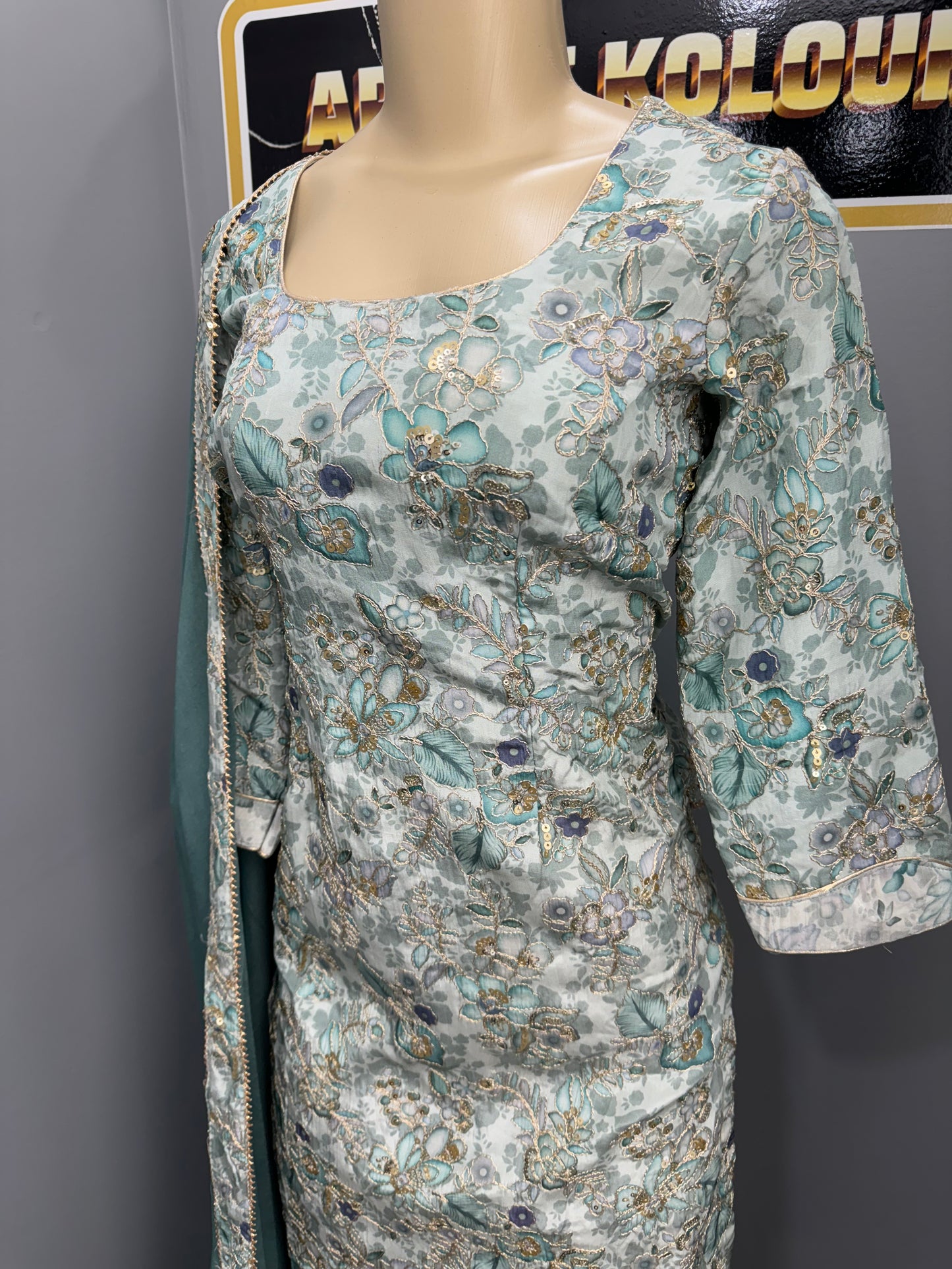 Sezban Gulzar Salwar Suit